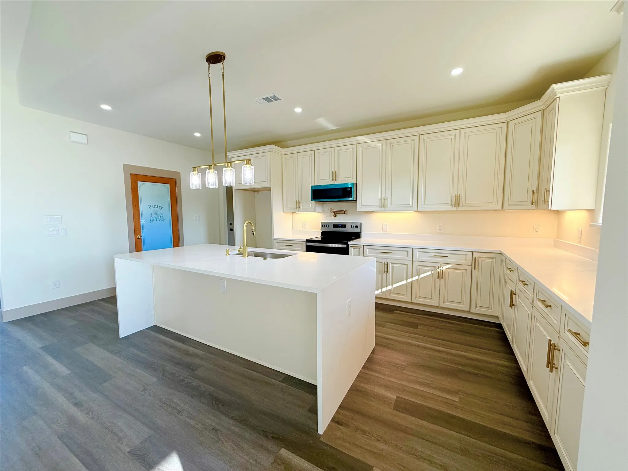 Single Family Residence For Sale in Hunt County , 6560 Private Road 2269, Quinlan, Texas 75474, 3 Bedroom, 2 Bathroom, 2 Garage spaces, 2,545 Sqft, built in 2026, mls#21328441, Real Estate Agent in Quinlan, Homes For Sale in Hunt county, Homes For Sale in Quinlan, Realtor in Quinlan Texas, Real Estate Brokerage Independent Realty Texas, Luminita Cordes Realtor