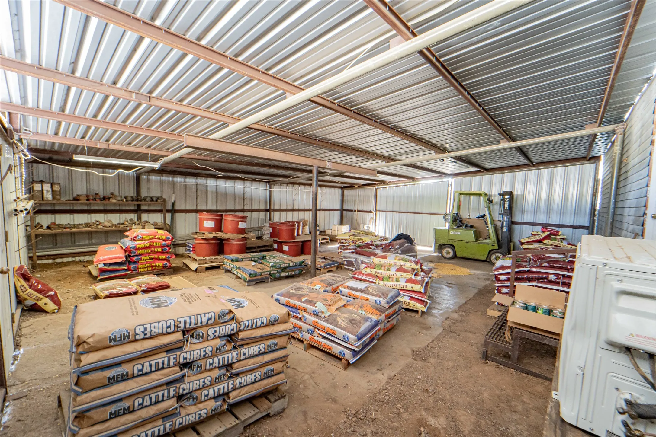 Business For Sale in Throckmorton County , 105 S US Highway 183, Woodson, Texas 76491, 0, 0, Garage spaces, 0 Sqft, built in 0, Price $110,000, mls#21308618, Real Estate Agent in Woodson, Homes For Sale in Throckmorton county, Homes For Sale in Woodson, Realtor in Woodson Texas, Real Estate Brokerage Independent Realty Texas, Luminita Cordes Realtor