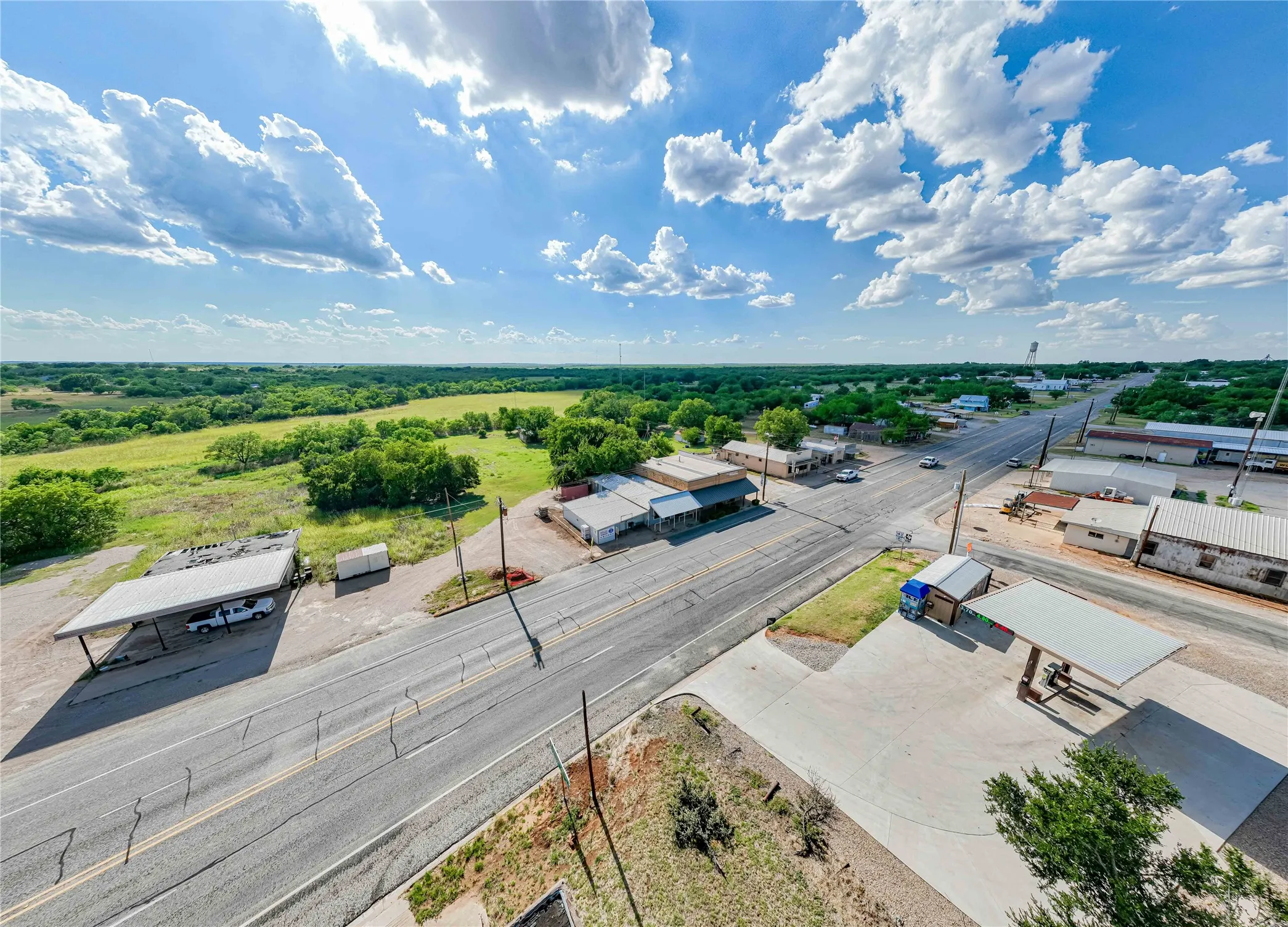 Business For Sale in Throckmorton County , 105 S US Highway 183, Woodson, Texas 76491, 0, 0, Garage spaces, 0 Sqft, built in 0, Price $110,000, mls#21308618, Real Estate Agent in Woodson, Homes For Sale in Throckmorton county, Homes For Sale in Woodson, Realtor in Woodson Texas, Real Estate Brokerage Independent Realty Texas, Luminita Cordes Realtor