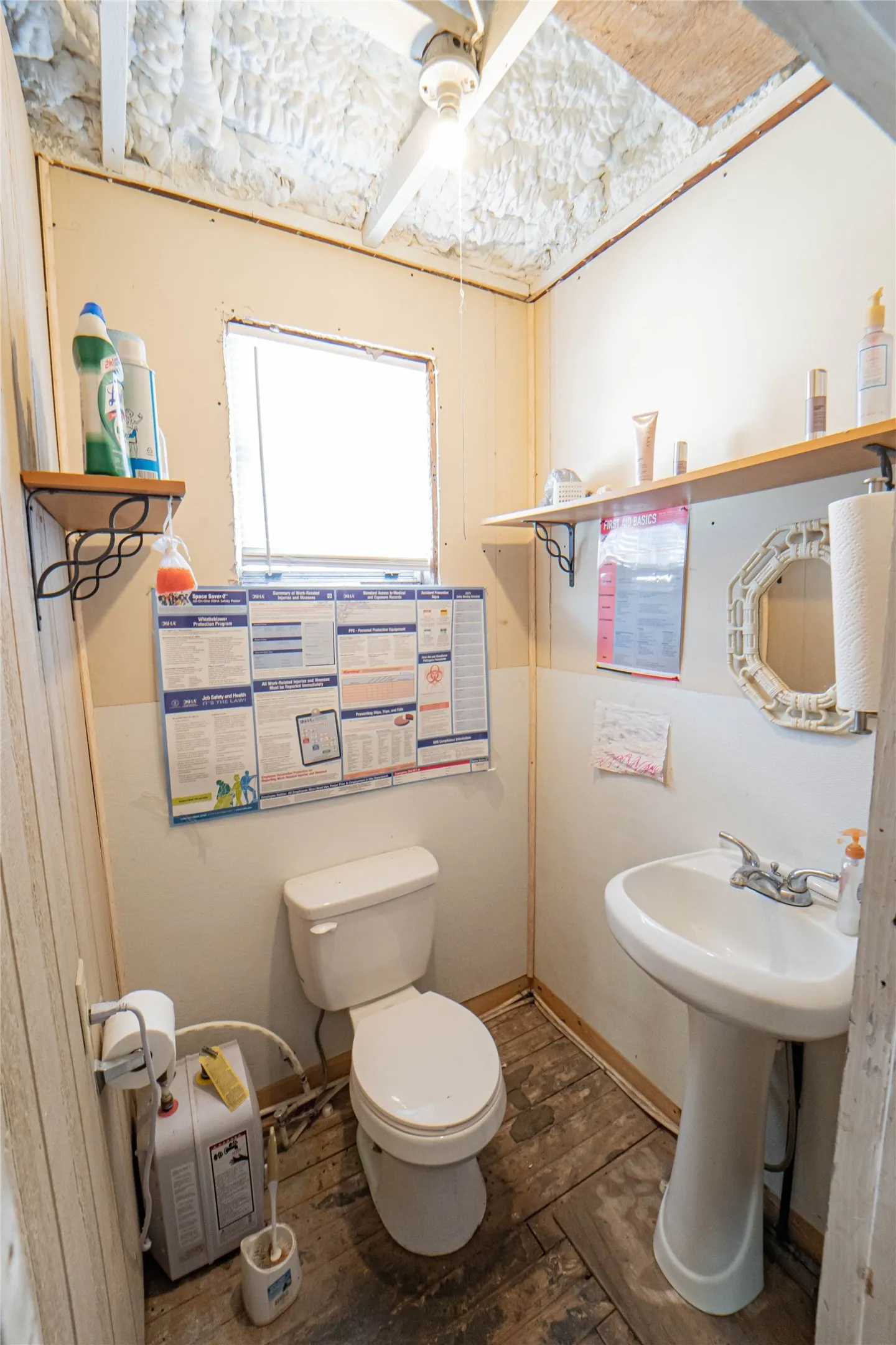 Business For Sale in Throckmorton County , 105 S US Highway 183, Woodson, Texas 76491, 0, 0, Garage spaces, 0 Sqft, built in 0, Price $110,000, mls#21308618, Real Estate Agent in Woodson, Homes For Sale in Throckmorton county, Homes For Sale in Woodson, Realtor in Woodson Texas, Real Estate Brokerage Independent Realty Texas, Luminita Cordes Realtor