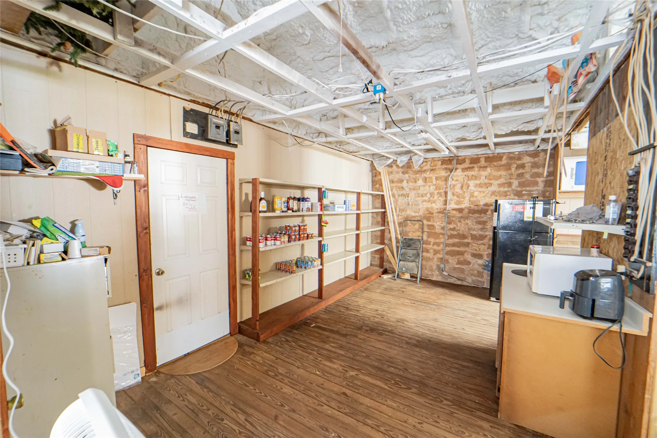 Business For Sale in Throckmorton County , 105 S US Highway 183, Woodson, Texas 76491, 0, 0, Garage spaces, 0 Sqft, built in 0, Price $110,000, mls#21308618, Real Estate Agent in Woodson, Homes For Sale in Throckmorton county, Homes For Sale in Woodson, Realtor in Woodson Texas, Real Estate Brokerage Independent Realty Texas, Luminita Cordes Realtor