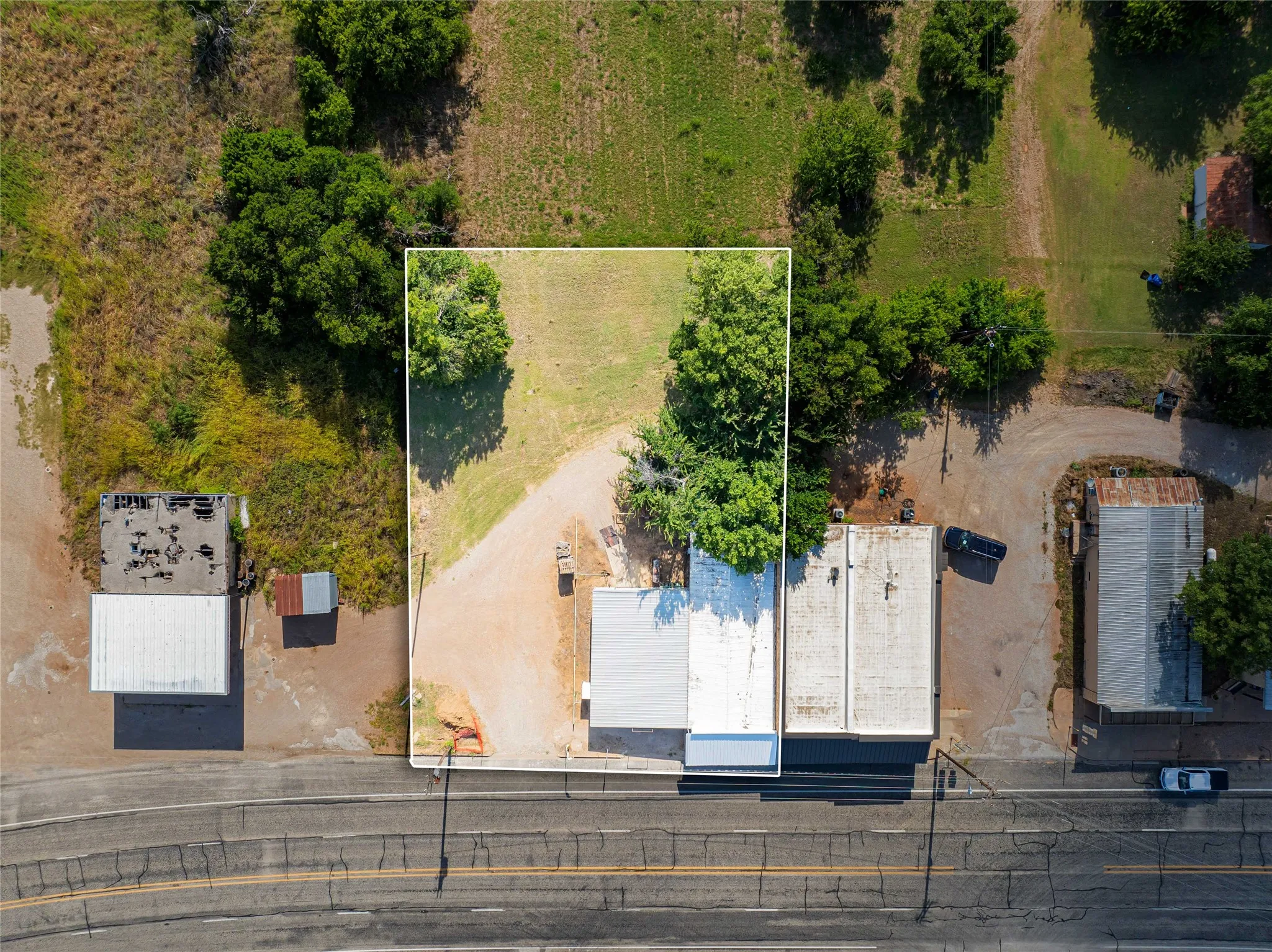 Business For Sale in Throckmorton County , 105 S US Highway 183, Woodson, Texas 76491, 0, 0, Garage spaces, 0 Sqft, built in 0, Price $110,000, mls#21308618, Real Estate Agent in Woodson, Homes For Sale in Throckmorton county, Homes For Sale in Woodson, Realtor in Woodson Texas, Real Estate Brokerage Independent Realty Texas, Luminita Cordes Realtor