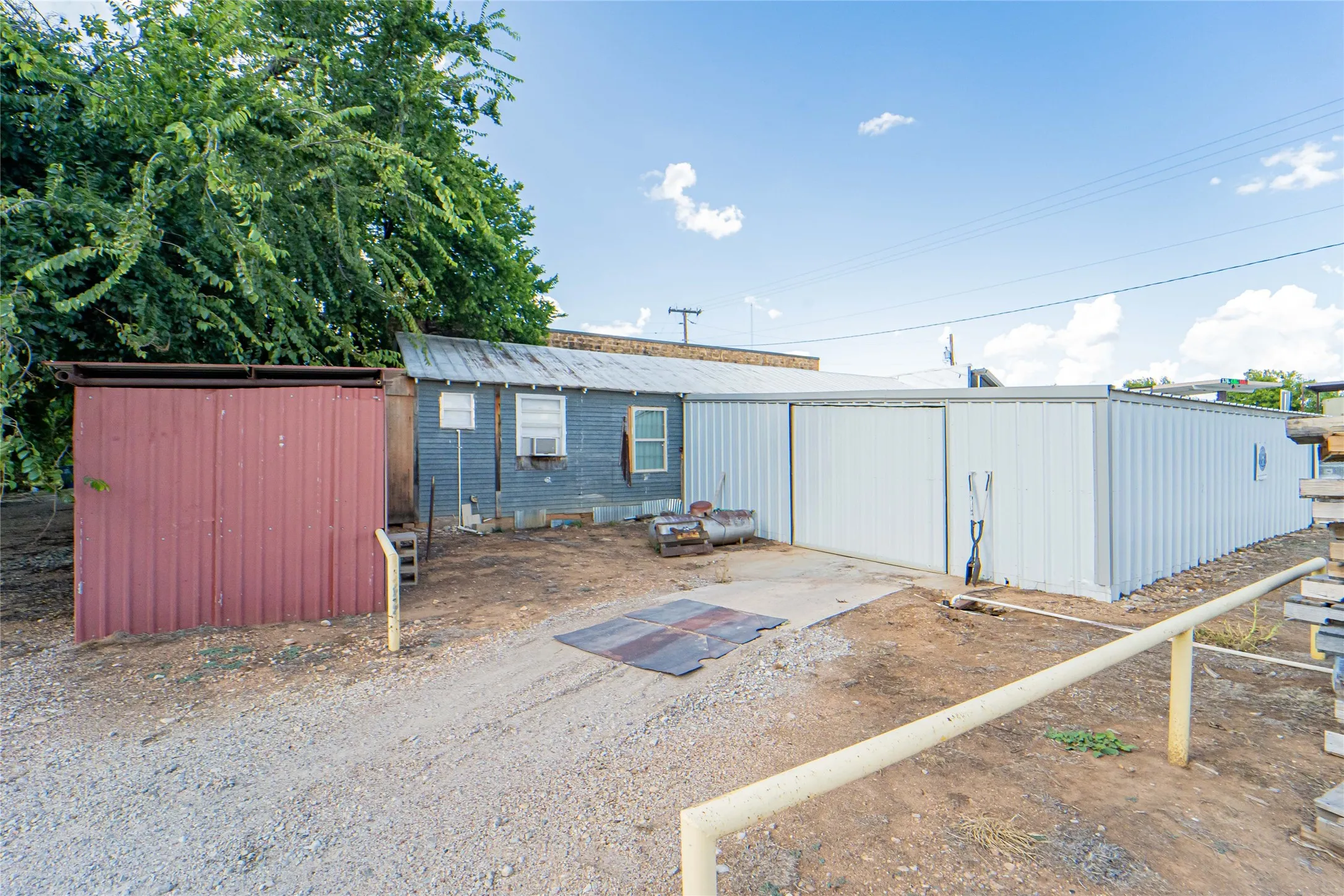 Business For Sale in Throckmorton County , 105 S US Highway 183, Woodson, Texas 76491, 0, 0, Garage spaces, 0 Sqft, built in 0, Price $110,000, mls#21308618, Real Estate Agent in Woodson, Homes For Sale in Throckmorton county, Homes For Sale in Woodson, Realtor in Woodson Texas, Real Estate Brokerage Independent Realty Texas, Luminita Cordes Realtor