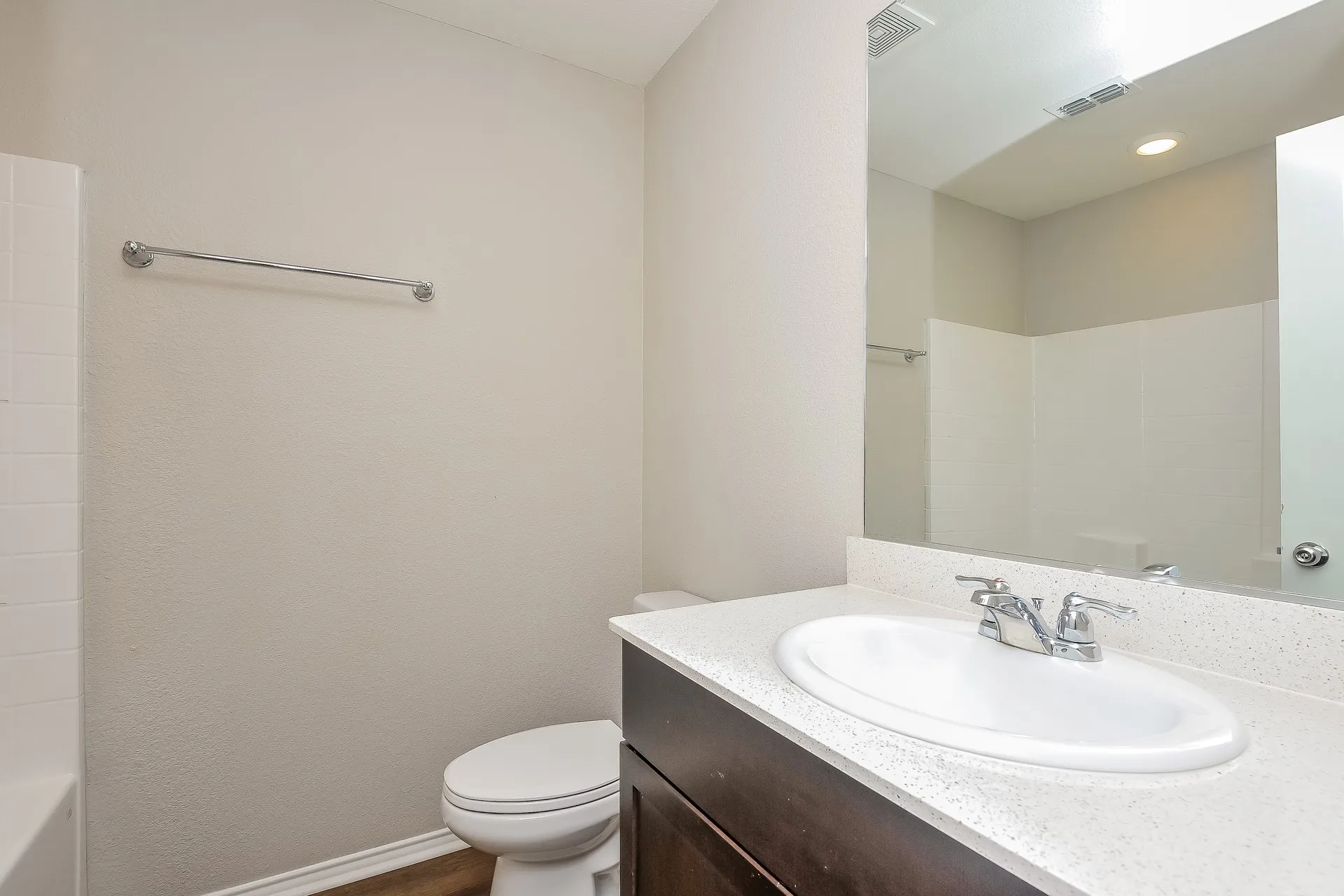 Single Family Residence For Sale in Tarrant County , 305 Anvil Drive, Fort Worth, Texas 76052, 3 Bedroom, 2 Bathroom, 2 Garage spaces, 1,640 Sqft, built in 2020, mls#21327895, Real Estate Agent in Fort Worth, Homes For Sale in Tarrant county, Homes For Sale in Fort Worth, Realtor in Fort Worth Texas, Real Estate Brokerage Independent Realty Texas, Luminita Cordes Realtor