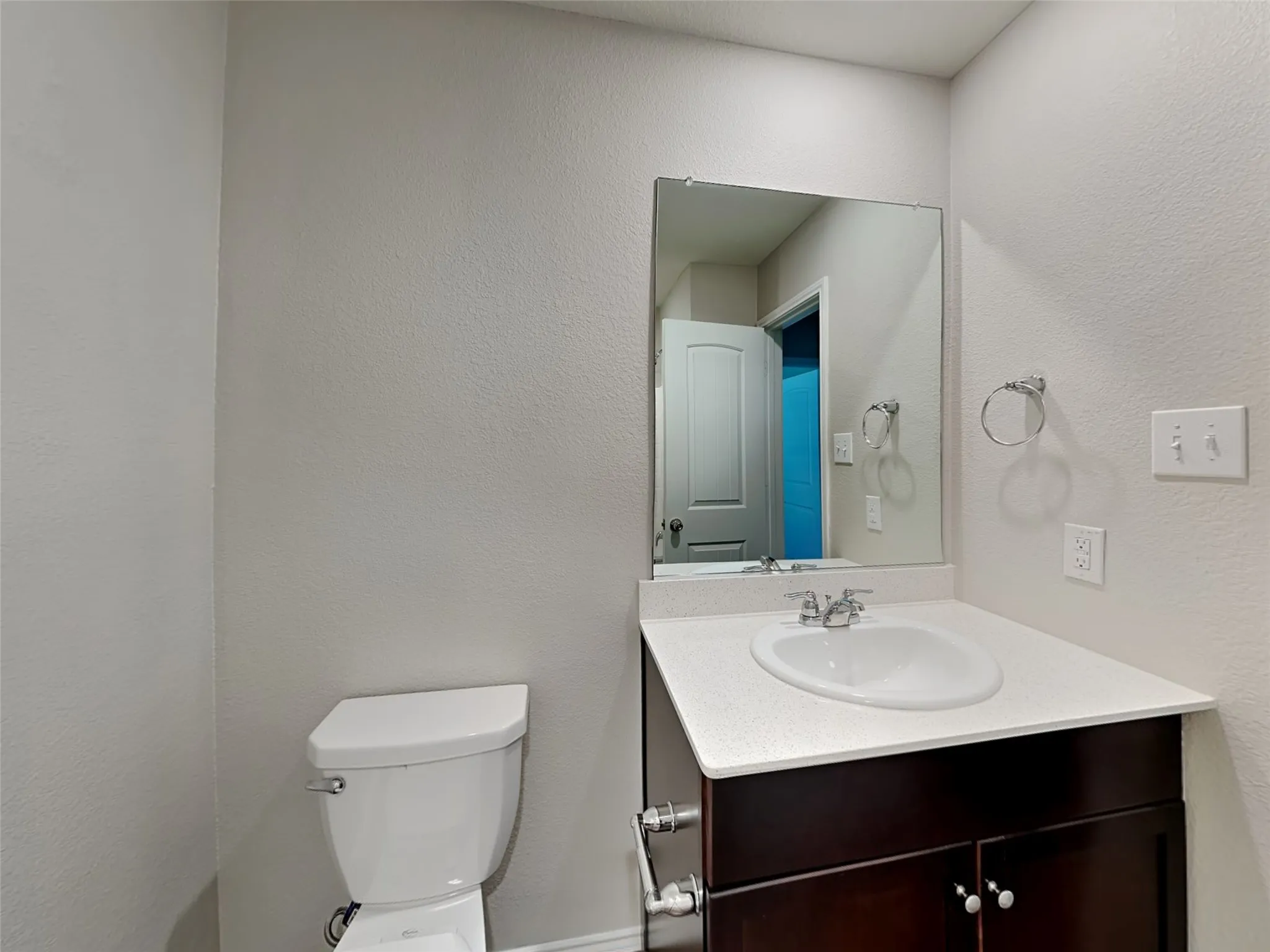 Single Family Residence For Sale in Tarrant County , 305 Anvil Drive, Fort Worth, Texas 76052, 3 Bedroom, 2 Bathroom, 2 Garage spaces, 1,640 Sqft, built in 2020, mls#21327895, Real Estate Agent in Fort Worth, Homes For Sale in Tarrant county, Homes For Sale in Fort Worth, Realtor in Fort Worth Texas, Real Estate Brokerage Independent Realty Texas, Luminita Cordes Realtor