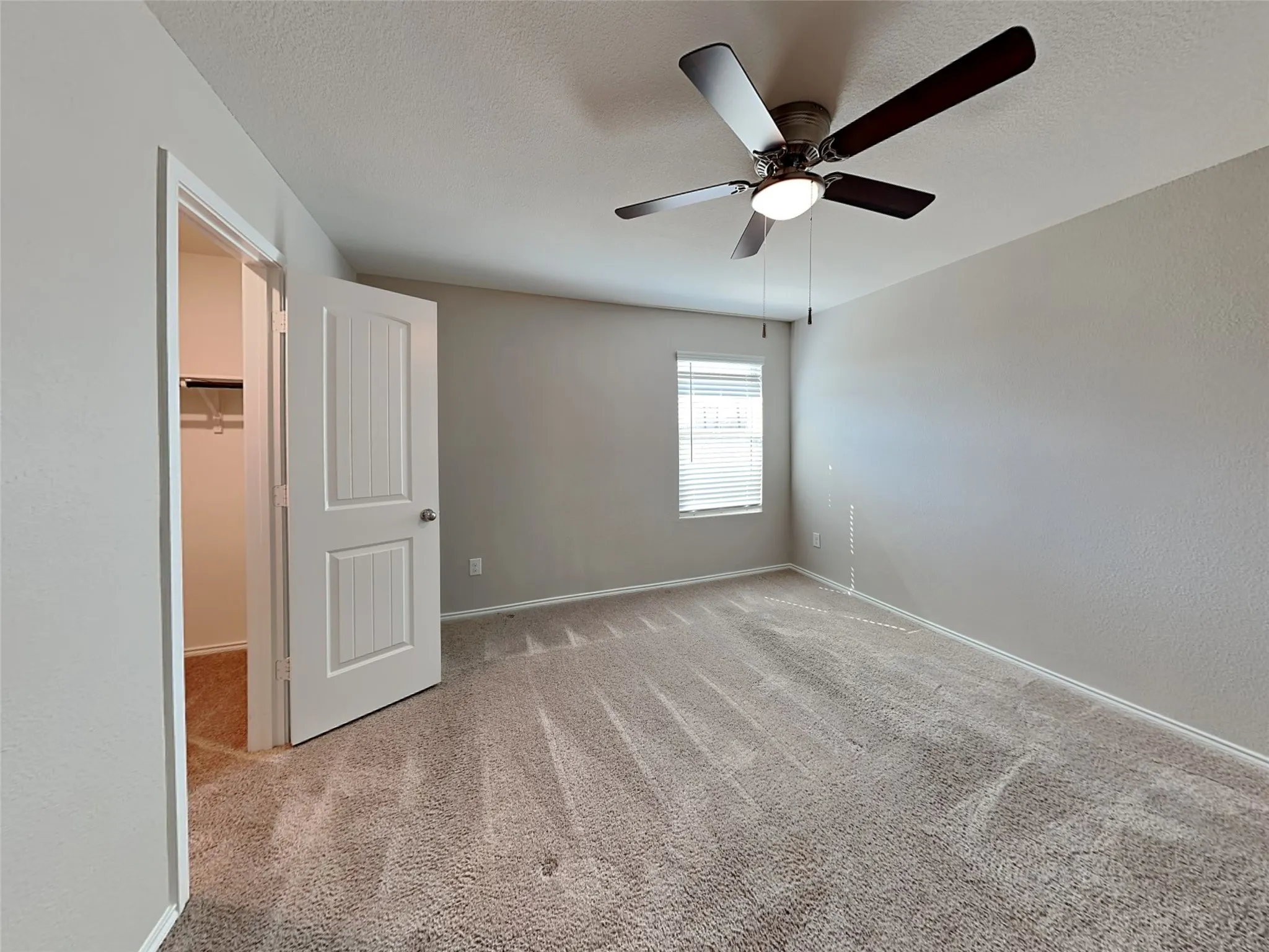 Single Family Residence For Sale in Tarrant County , 305 Anvil Drive, Fort Worth, Texas 76052, 3 Bedroom, 2 Bathroom, 2 Garage spaces, 1,640 Sqft, built in 2020, mls#21327895, Real Estate Agent in Fort Worth, Homes For Sale in Tarrant county, Homes For Sale in Fort Worth, Realtor in Fort Worth Texas, Real Estate Brokerage Independent Realty Texas, Luminita Cordes Realtor
