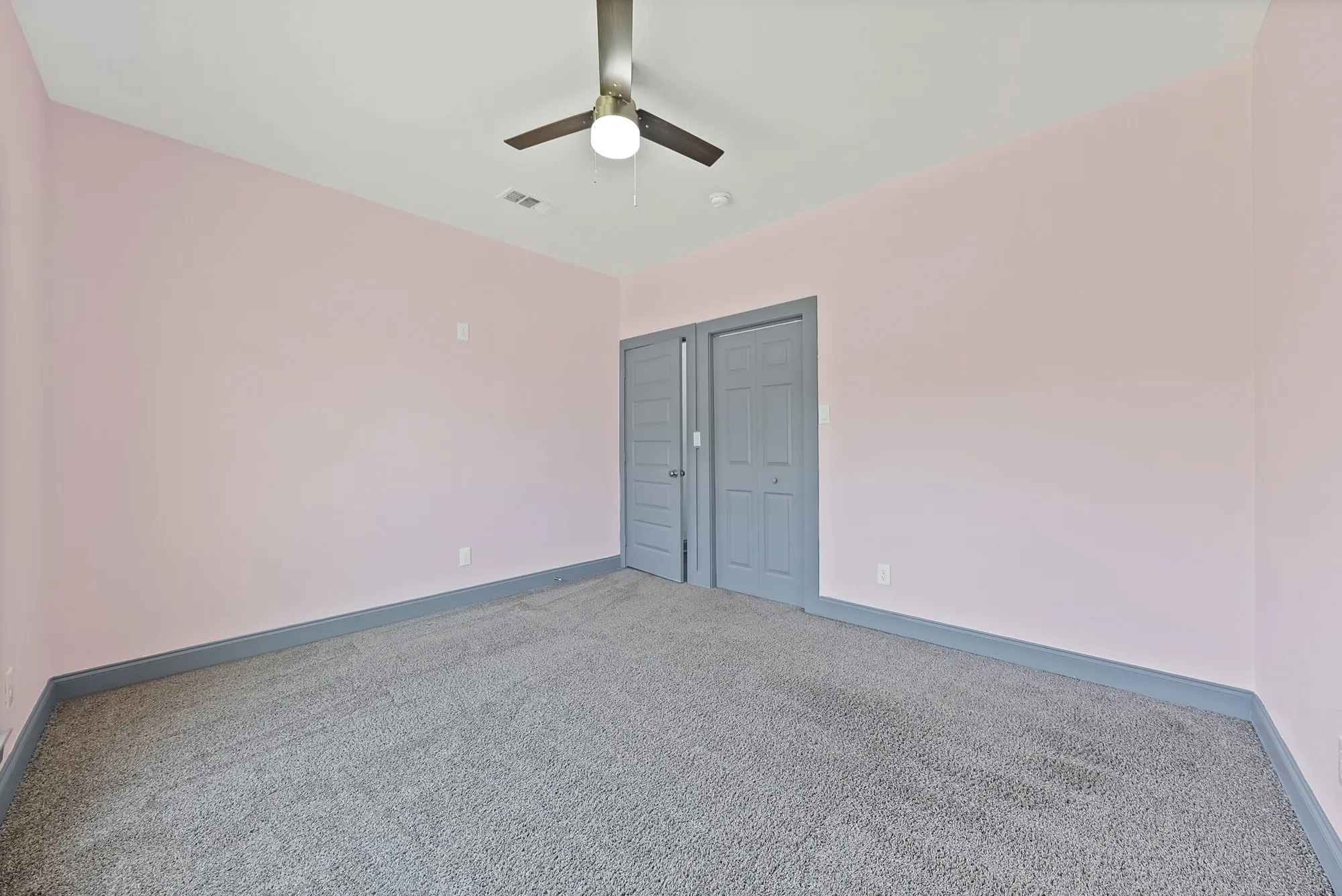 Single Family Residence For Sale in Dallas County , 925 Balkan Drive, Lancaster, Texas 75134, 3 Bedroom, 2 Bathroom, 2 Garage spaces, 1,947 Sqft, built in 2021, mls#21328449, Real Estate Agent in Lancaster, Homes For Sale in Dallas county, Homes For Sale in Lancaster, Realtor in Lancaster Texas, Real Estate Brokerage Independent Realty Texas, Luminita Cordes Realtor