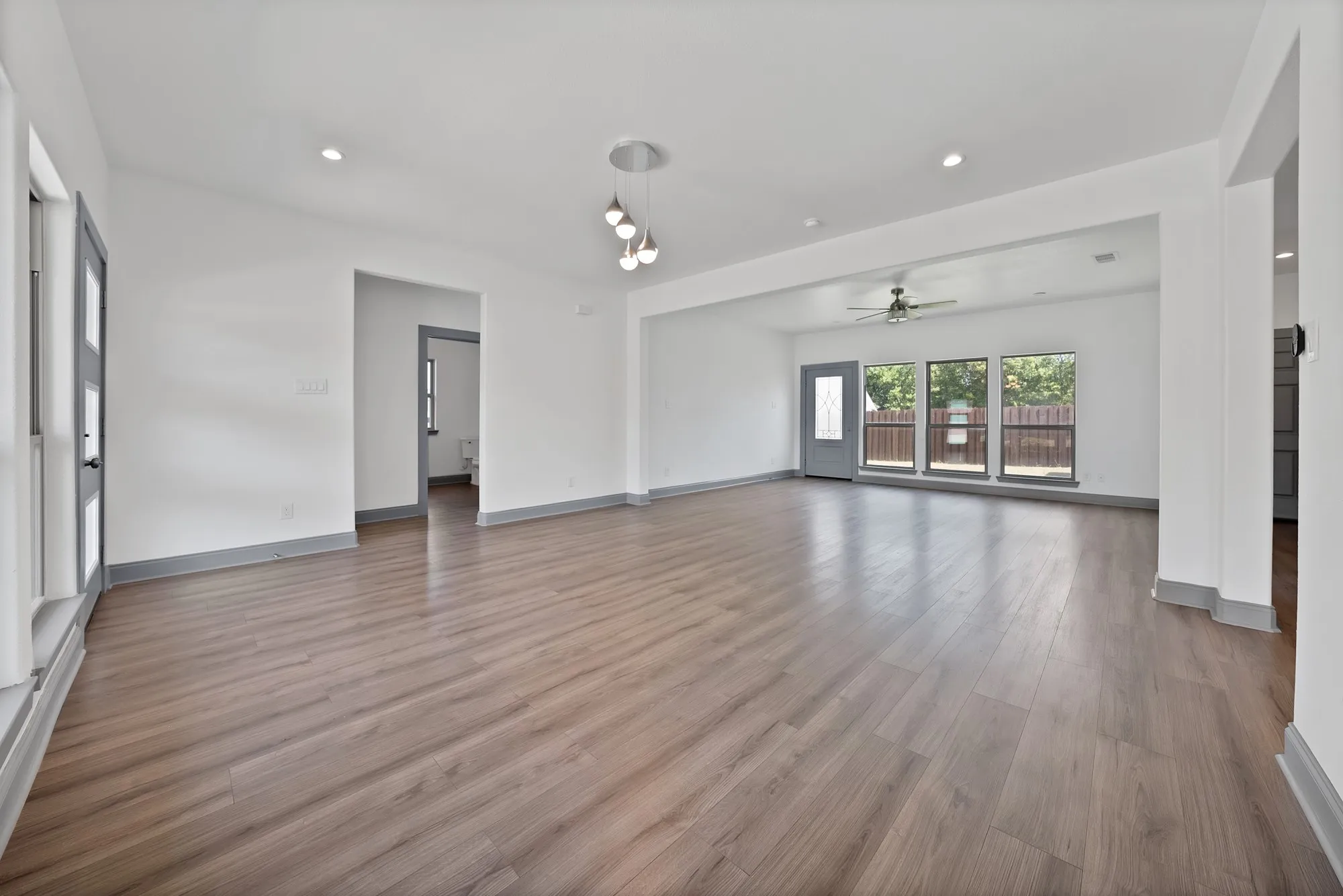 Single Family Residence For Sale in Dallas County , 925 Balkan Drive, Lancaster, Texas 75134, 3 Bedroom, 2 Bathroom, 2 Garage spaces, 1,947 Sqft, built in 2021, mls#21328449, Real Estate Agent in Lancaster, Homes For Sale in Dallas county, Homes For Sale in Lancaster, Realtor in Lancaster Texas, Real Estate Brokerage Independent Realty Texas, Luminita Cordes Realtor