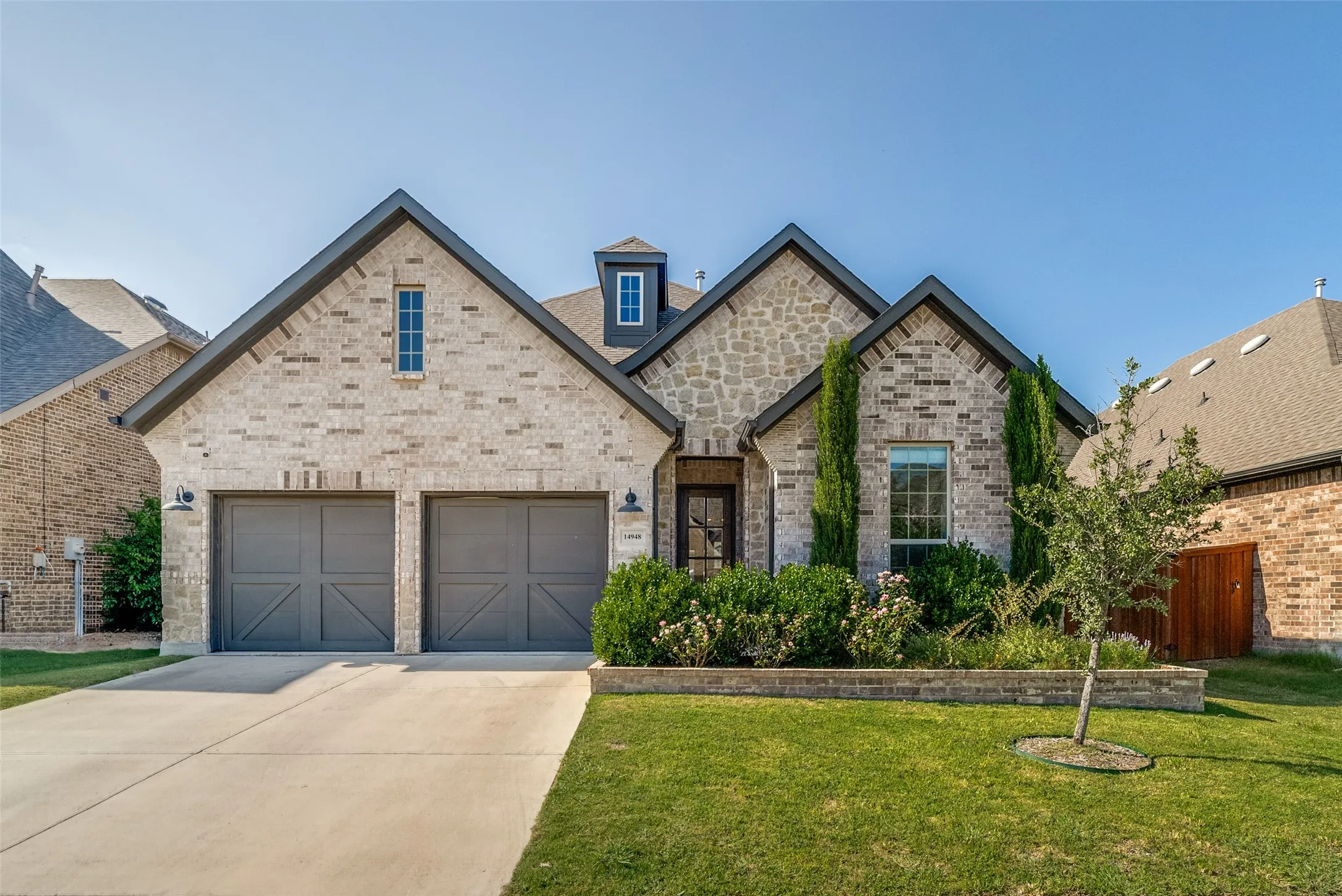 Single Family Residence For Sale in Parker County , 14948 Gentry Drive, Aledo, Texas 76008, 3 Bedroom, 3 Bathroom, 2 Garage spaces, 2,131 Sqft, built in 2020, mls#21328432, Real Estate Agent in Aledo, Homes For Sale in Parker county, Homes For Sale in Aledo, Realtor in Aledo Texas, Real Estate Brokerage Independent Realty Texas, Luminita Cordes Realtor