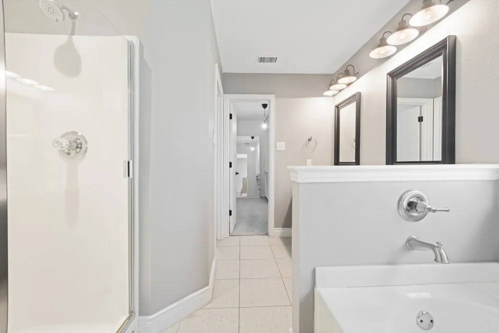 Single Family Residence For Sale in Denton County , 2054 Lake Pointe Drive, Little Elm, Texas 75068, 3 Bedroom, 2 Bathroom, 2 Garage spaces, 1,782 Sqft, built in 1999, mls#21328448, Real Estate Agent in Little Elm, Homes For Sale in Denton county, Homes For Sale in Little Elm, Realtor in Little Elm Texas, Real Estate Brokerage Independent Realty Texas, Luminita Cordes Realtor