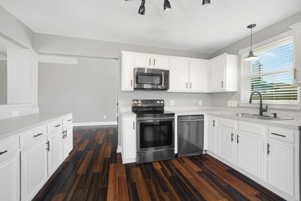 Single Family Residence For Sale in Denton County , 2054 Lake Pointe Drive, Little Elm, Texas 75068, 3 Bedroom, 2 Bathroom, 2 Garage spaces, 1,782 Sqft, built in 1999, mls#21328448, Real Estate Agent in Little Elm, Homes For Sale in Denton county, Homes For Sale in Little Elm, Realtor in Little Elm Texas, Real Estate Brokerage Independent Realty Texas, Luminita Cordes Realtor
