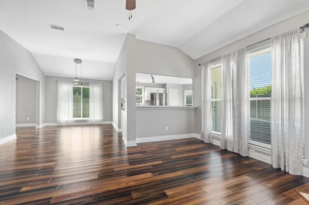 Single Family Residence For Sale in Denton County , 2054 Lake Pointe Drive, Little Elm, Texas 75068, 3 Bedroom, 2 Bathroom, 2 Garage spaces, 1,782 Sqft, built in 1999, mls#21328448, Real Estate Agent in Little Elm, Homes For Sale in Denton county, Homes For Sale in Little Elm, Realtor in Little Elm Texas, Real Estate Brokerage Independent Realty Texas, Luminita Cordes Realtor