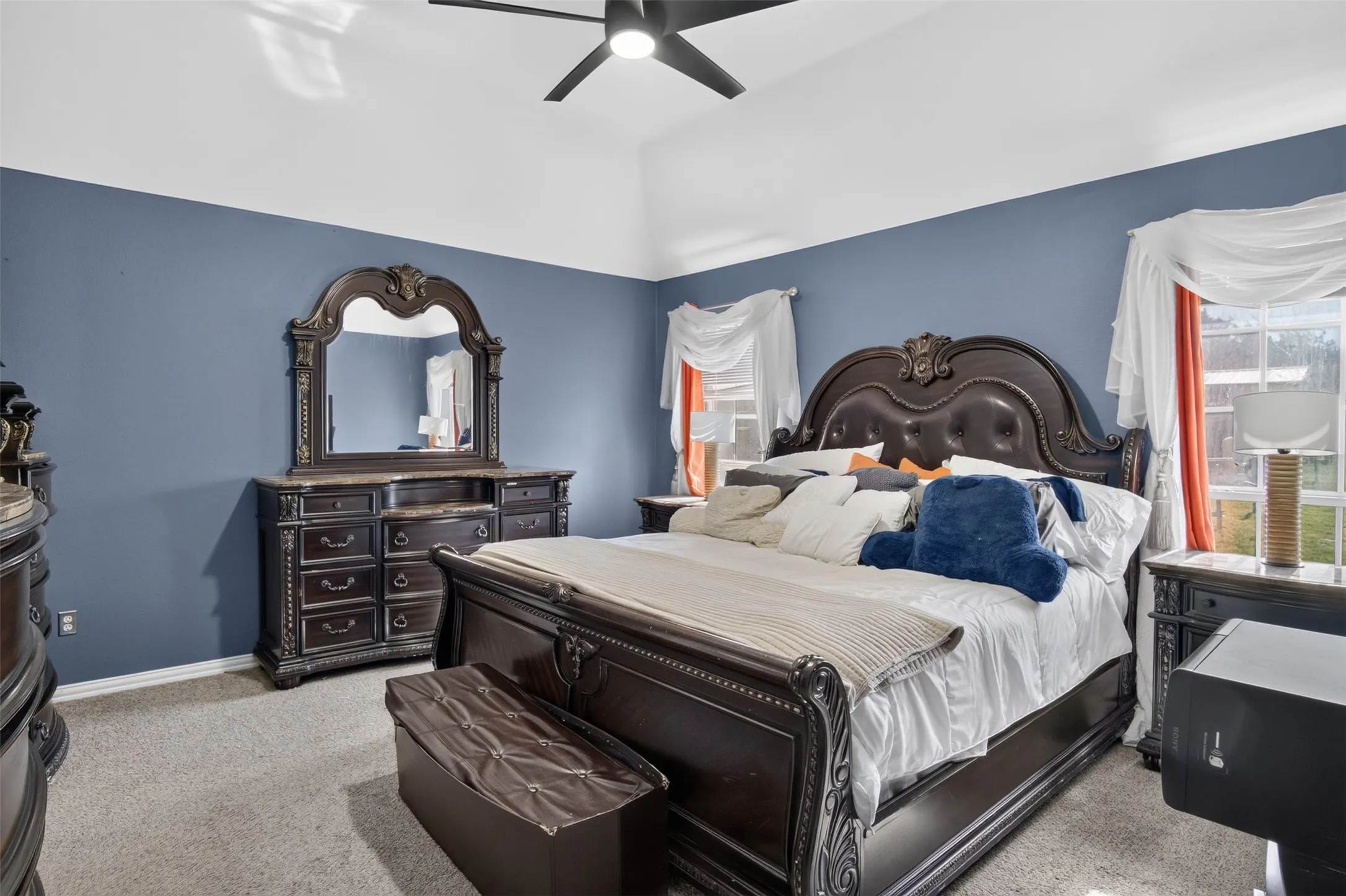 Single Family Residence For Sale in Ellis County , 7851 Mavis Avenue, Waxahachie, Texas 75167, 3 Bedroom, 2 Bathroom, 2 Garage spaces, 2,302 Sqft, built in 1997, mls#21328358, Real Estate Agent in Waxahachie, Homes For Sale in Ellis county, Homes For Sale in Waxahachie, Realtor in Waxahachie Texas, Real Estate Brokerage Independent Realty Texas, Luminita Cordes Realtor