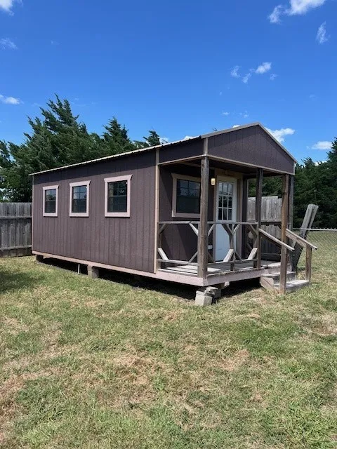 Single Family Residence For Sale in Ellis County , 7851 Mavis Avenue, Waxahachie, Texas 75167, 3 Bedroom, 2 Bathroom, 2 Garage spaces, 2,302 Sqft, built in 1997, mls#21328358, Real Estate Agent in Waxahachie, Homes For Sale in Ellis county, Homes For Sale in Waxahachie, Realtor in Waxahachie Texas, Real Estate Brokerage Independent Realty Texas, Luminita Cordes Realtor