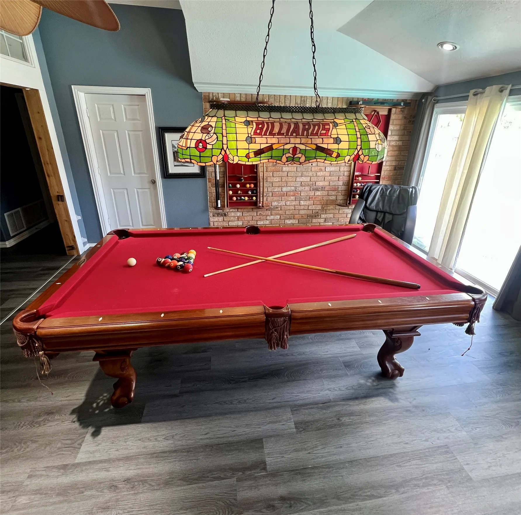 Single Family Residence For Sale in Ellis County , 7851 Mavis Avenue, Waxahachie, Texas 75167, 3 Bedroom, 2 Bathroom, 2 Garage spaces, 2,302 Sqft, built in 1997, mls#21328358, Real Estate Agent in Waxahachie, Homes For Sale in Ellis county, Homes For Sale in Waxahachie, Realtor in Waxahachie Texas, Real Estate Brokerage Independent Realty Texas, Luminita Cordes Realtor