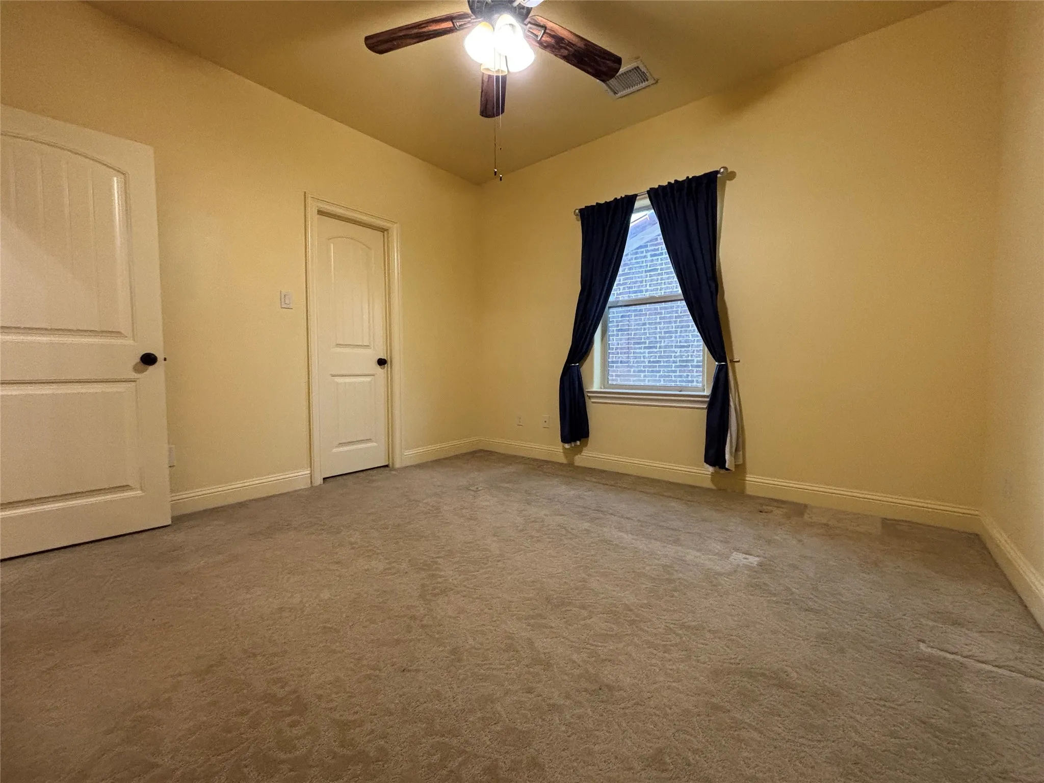 Single Family Residence For Sale in Dallas County , 2807 Borama Drive, Irving, Texas 75062, 6 Bedroom, 5 Bathroom, 2 Garage spaces, 3,913 Sqft, built in 2013, mls#21328454, Real Estate Agent in Irving, Homes For Sale in Dallas county, Homes For Sale in Irving, Realtor in Irving Texas, Real Estate Brokerage Independent Realty Texas, Luminita Cordes Realtor