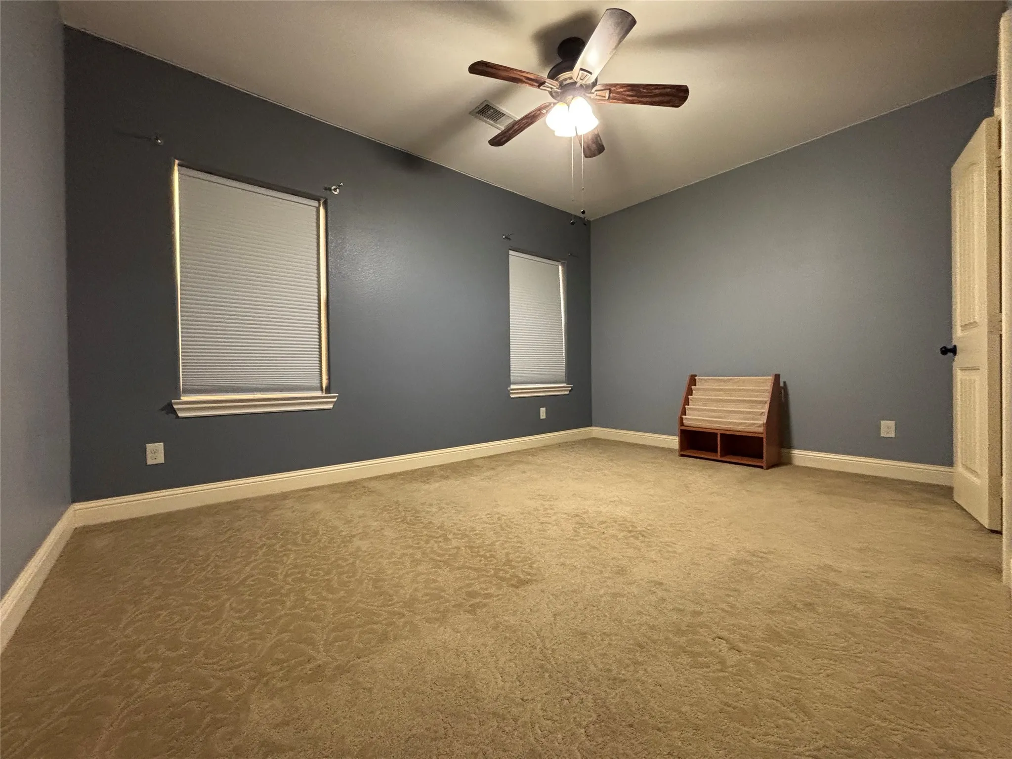Single Family Residence For Sale in Dallas County , 2807 Borama Drive, Irving, Texas 75062, 6 Bedroom, 5 Bathroom, 2 Garage spaces, 3,913 Sqft, built in 2013, mls#21328454, Real Estate Agent in Irving, Homes For Sale in Dallas county, Homes For Sale in Irving, Realtor in Irving Texas, Real Estate Brokerage Independent Realty Texas, Luminita Cordes Realtor