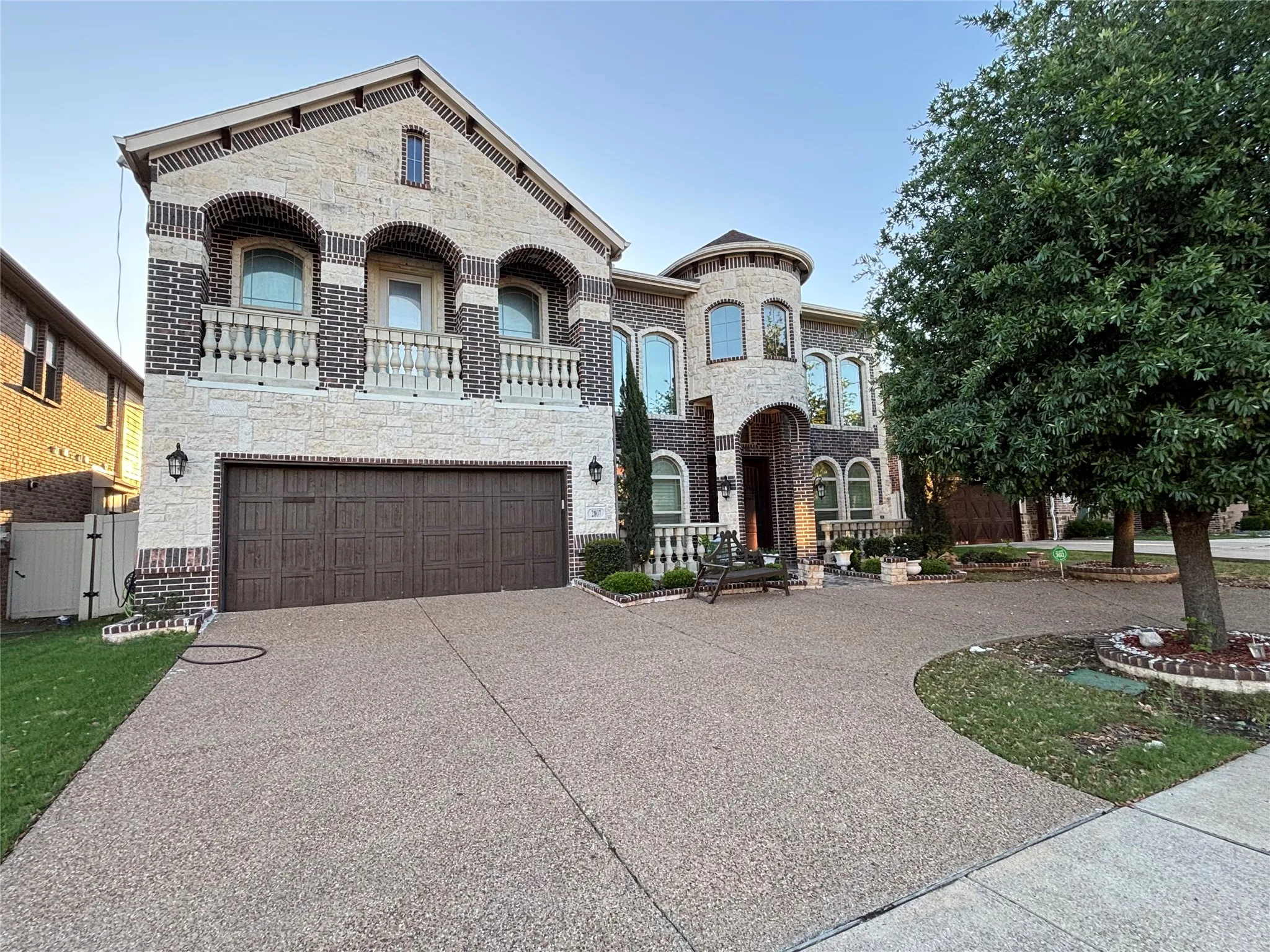 Single Family Residence For Sale in Dallas County , 2807 Borama Drive, Irving, Texas 75062, 6 Bedroom, 5 Bathroom, 2 Garage spaces, 3,913 Sqft, built in 2013, mls#21328454, Real Estate Agent in Irving, Homes For Sale in Dallas county, Homes For Sale in Irving, Realtor in Irving Texas, Real Estate Brokerage Independent Realty Texas, Luminita Cordes Realtor