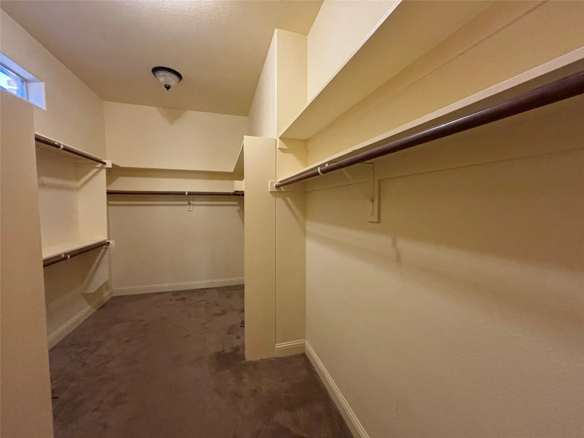 Single Family Residence For Sale in Dallas County , 2807 Borama Drive, Irving, Texas 75062, 6 Bedroom, 5 Bathroom, 2 Garage spaces, 3,913 Sqft, built in 2013, mls#21328454, Real Estate Agent in Irving, Homes For Sale in Dallas county, Homes For Sale in Irving, Realtor in Irving Texas, Real Estate Brokerage Independent Realty Texas, Luminita Cordes Realtor
