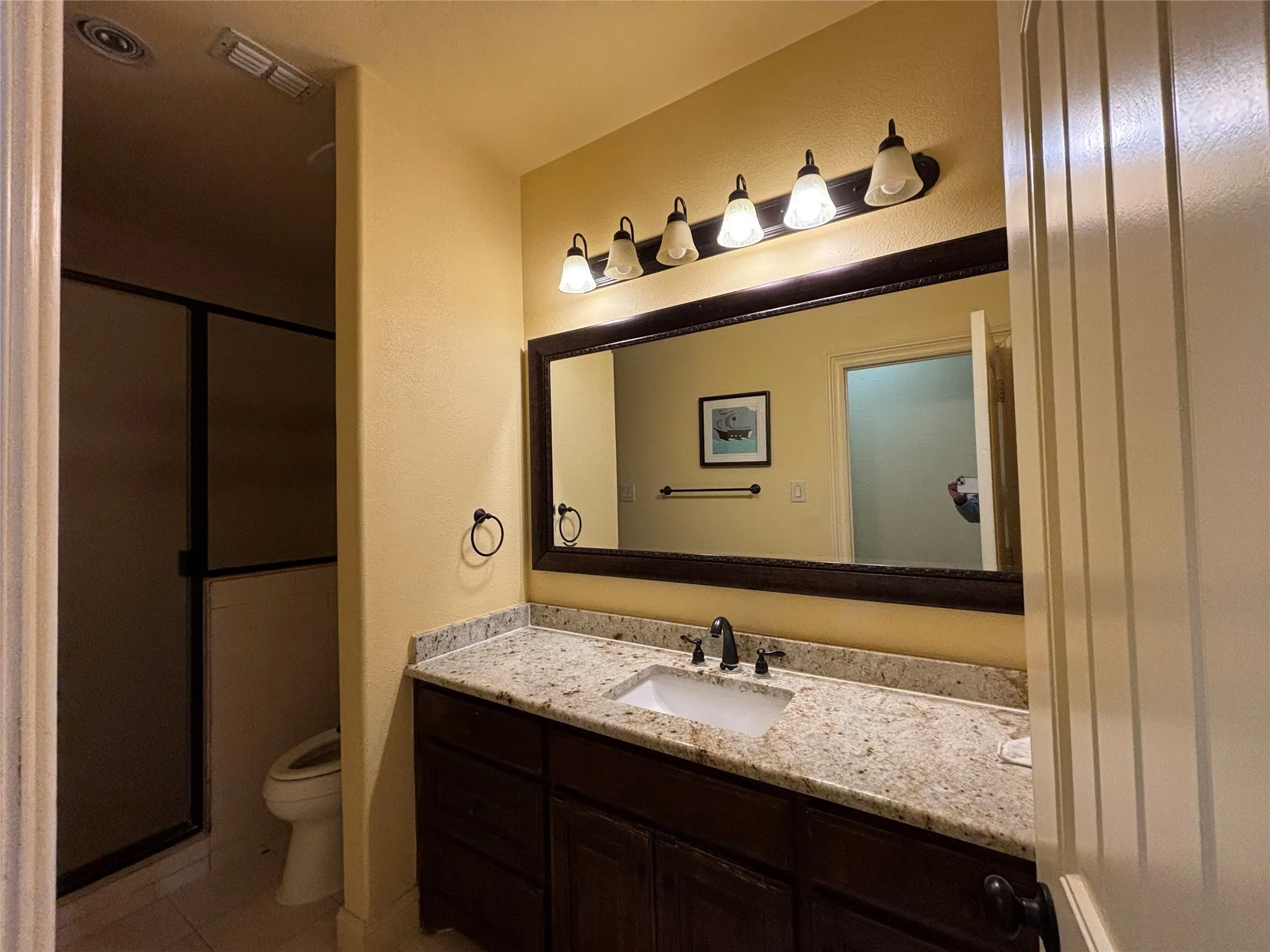 Single Family Residence For Sale in Dallas County , 2807 Borama Drive, Irving, Texas 75062, 6 Bedroom, 5 Bathroom, 2 Garage spaces, 3,913 Sqft, built in 2013, mls#21328454, Real Estate Agent in Irving, Homes For Sale in Dallas county, Homes For Sale in Irving, Realtor in Irving Texas, Real Estate Brokerage Independent Realty Texas, Luminita Cordes Realtor