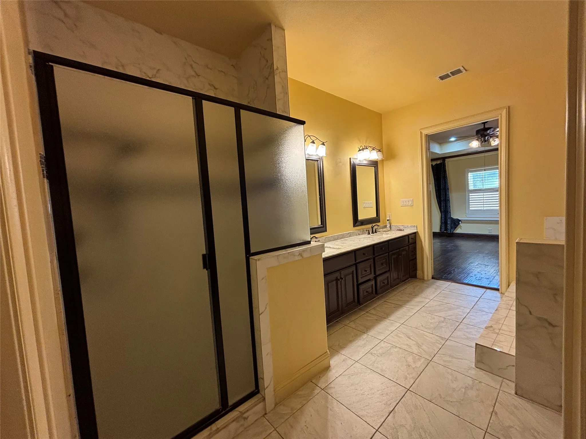 Single Family Residence For Sale in Dallas County , 2807 Borama Drive, Irving, Texas 75062, 6 Bedroom, 5 Bathroom, 2 Garage spaces, 3,913 Sqft, built in 2013, mls#21328454, Real Estate Agent in Irving, Homes For Sale in Dallas county, Homes For Sale in Irving, Realtor in Irving Texas, Real Estate Brokerage Independent Realty Texas, Luminita Cordes Realtor