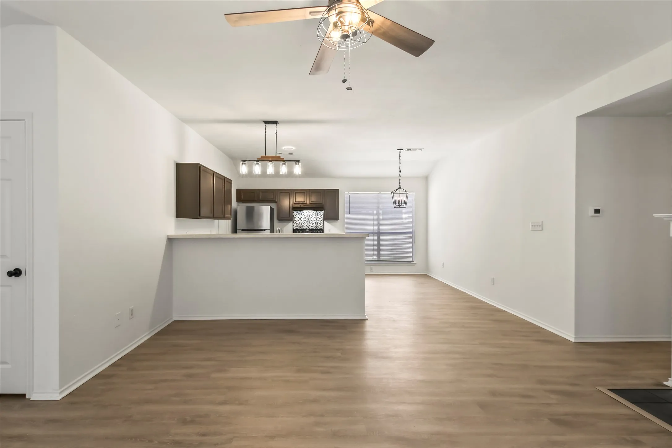 Single Family Residence For Sale in Denton County , 826 Savage Drive, Denton, Texas 76207, 3 Bedrooms, 2 Bathrooms, 2 Garage spaces, 1,248 Sqft, built in 2001, Price $257,500, mls#21328455, Real Estate Agent in Denton, Homes For Sale in Denton county, Homes For Sale in Denton, Realtor in Denton Texas, Real Estate Brokerage Independent Realty Texas, Luminita Cordes Realtor
