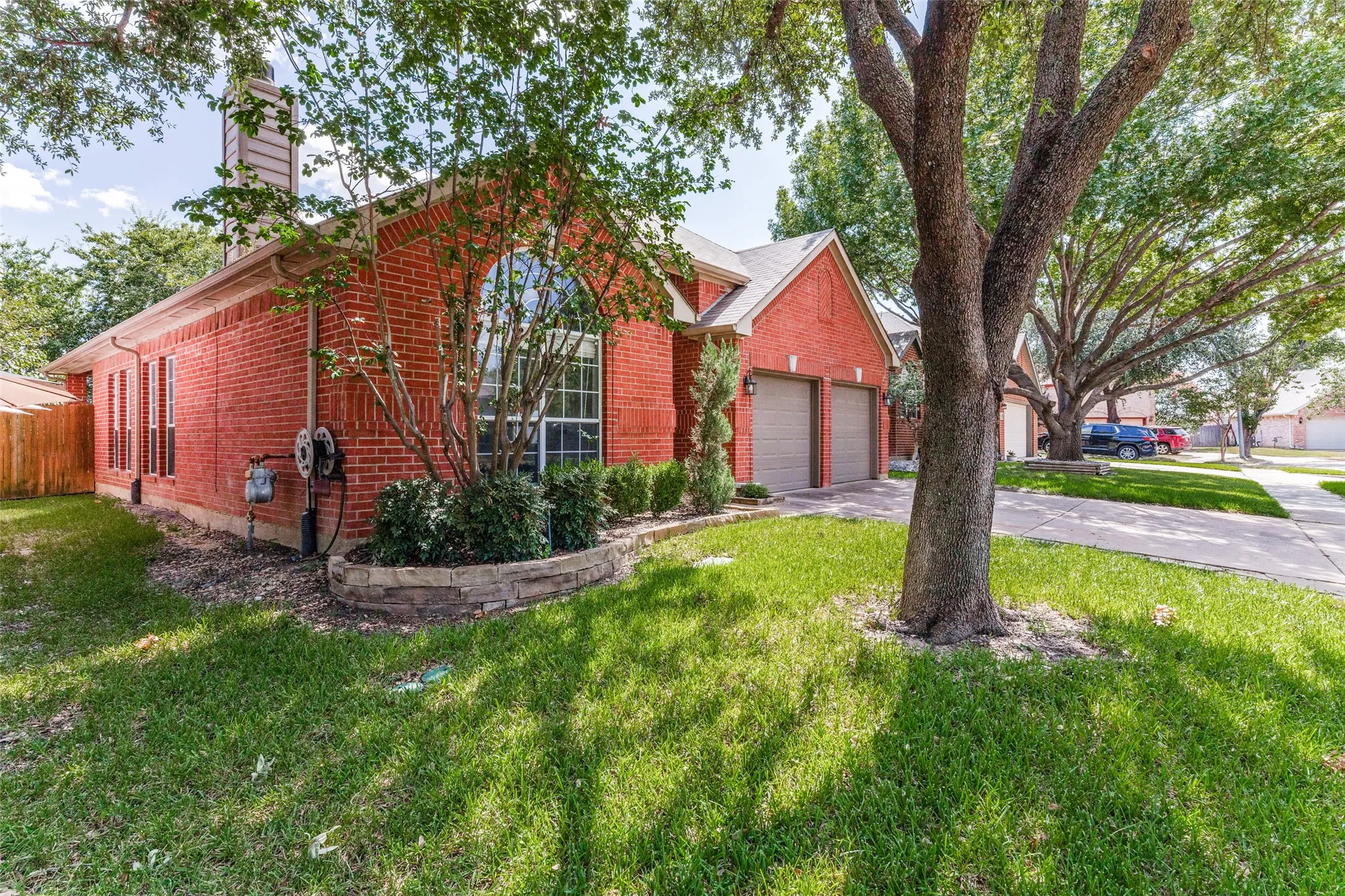 Single Family Residence For Sale in Tarrant County , 4512 Angelina Way, Fort Worth, Texas 76137, 4 Bedroom, 2 Bathroom, 2 Garage spaces, 1,772 Sqft, built in 1996, mls#21328457, Real Estate Agent in Fort Worth, Homes For Sale in Tarrant county, Homes For Sale in Fort Worth, Realtor in Fort Worth Texas, Real Estate Brokerage Independent Realty Texas, Luminita Cordes Realtor