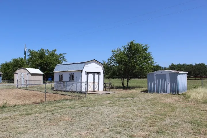 Mobile Home For Sale in Denton County , 9732 Meadow Ranch Road, Dish, Texas 76247, 3 Bedroom, 2 Bathroom, Garage spaces, 1,248 Sqft, built in 1993, mls#21328472, Real Estate Agent in Dish, Homes For Sale in Denton county, Homes For Sale in Dish, Realtor in Dish Texas, Real Estate Brokerage Independent Realty Texas, Luminita Cordes Realtor