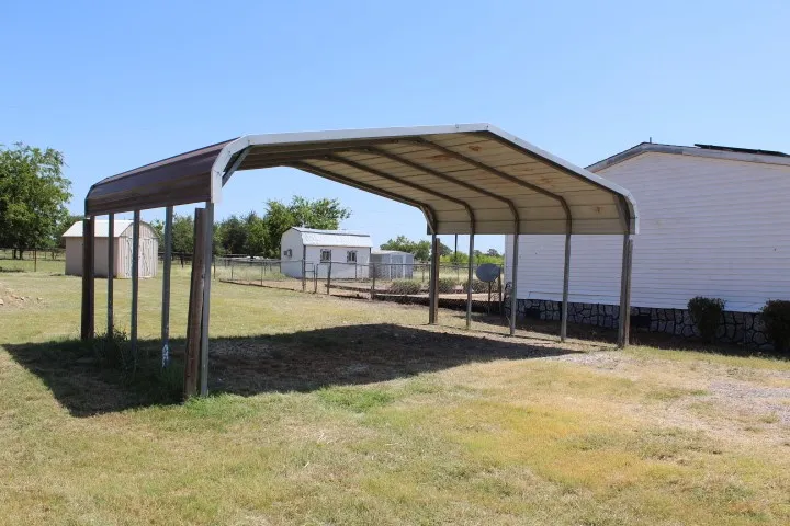 Mobile Home For Sale in Denton County , 9732 Meadow Ranch Road, Dish, Texas 76247, 3 Bedroom, 2 Bathroom, Garage spaces, 1,248 Sqft, built in 1993, mls#21328472, Real Estate Agent in Dish, Homes For Sale in Denton county, Homes For Sale in Dish, Realtor in Dish Texas, Real Estate Brokerage Independent Realty Texas, Luminita Cordes Realtor