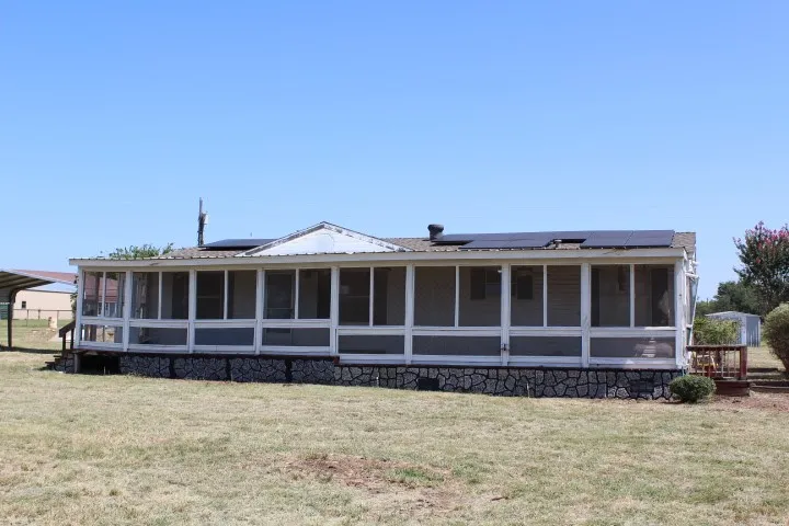 Mobile Home For Sale in Denton County , 9732 Meadow Ranch Road, Dish, Texas 76247, 3 Bedroom, 2 Bathroom, Garage spaces, 1,248 Sqft, built in 1993, mls#21328472, Real Estate Agent in Dish, Homes For Sale in Denton county, Homes For Sale in Dish, Realtor in Dish Texas, Real Estate Brokerage Independent Realty Texas, Luminita Cordes Realtor