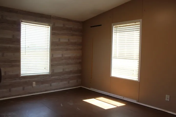 Mobile Home For Sale in Denton County , 9732 Meadow Ranch Road, Dish, Texas 76247, 3 Bedroom, 2 Bathroom, Garage spaces, 1,248 Sqft, built in 1993, mls#21328472, Real Estate Agent in Dish, Homes For Sale in Denton county, Homes For Sale in Dish, Realtor in Dish Texas, Real Estate Brokerage Independent Realty Texas, Luminita Cordes Realtor