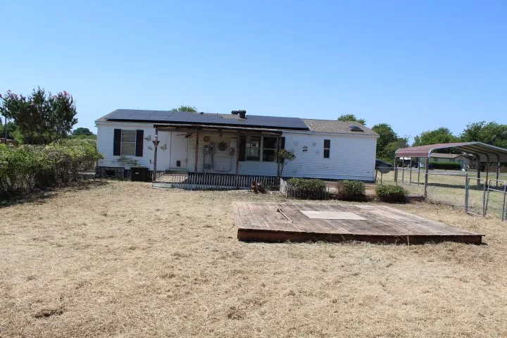 Mobile Home For Sale in Denton County , 9732 Meadow Ranch Road, Dish, Texas 76247, 3 Bedroom, 2 Bathroom, Garage spaces, 1,248 Sqft, built in 1993, mls#21328472, Real Estate Agent in Dish, Homes For Sale in Denton county, Homes For Sale in Dish, Realtor in Dish Texas, Real Estate Brokerage Independent Realty Texas, Luminita Cordes Realtor