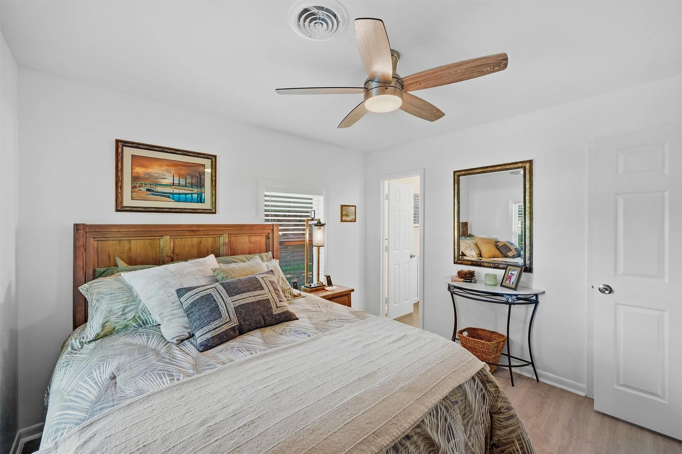 Single Family Residence For Sale in Cooke County , 1118 Kiowa Drive W, Lake Kiowa, Texas 76240, 3 Bedroom, 2 Bathroom, 1 Garage spaces, 1,957 Sqft, built in 1973, Price $495,000, mls#21328481, Real Estate Agent in Lake Kiowa, Homes For Sale in Cooke county, Homes For Sale in Lake Kiowa, Realtor in Lake Kiowa Texas, Real Estate Brokerage Independent Realty Texas, Luminita Cordes Realtor