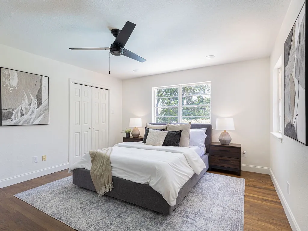 Single Family Residence For Sale in Tarrant County , 4805 Hildring Drive E, Fort Worth, Texas 76109, 3 Bedroom, 2 Bathroom, 2 Garage spaces, 1,960 Sqft, built in 1955, mls#21327859, Real Estate Agent in Fort Worth, Homes For Sale in Tarrant county, Homes For Sale in Fort Worth, Realtor in Fort Worth Texas, Real Estate Brokerage Independent Realty Texas, Luminita Cordes Realtor