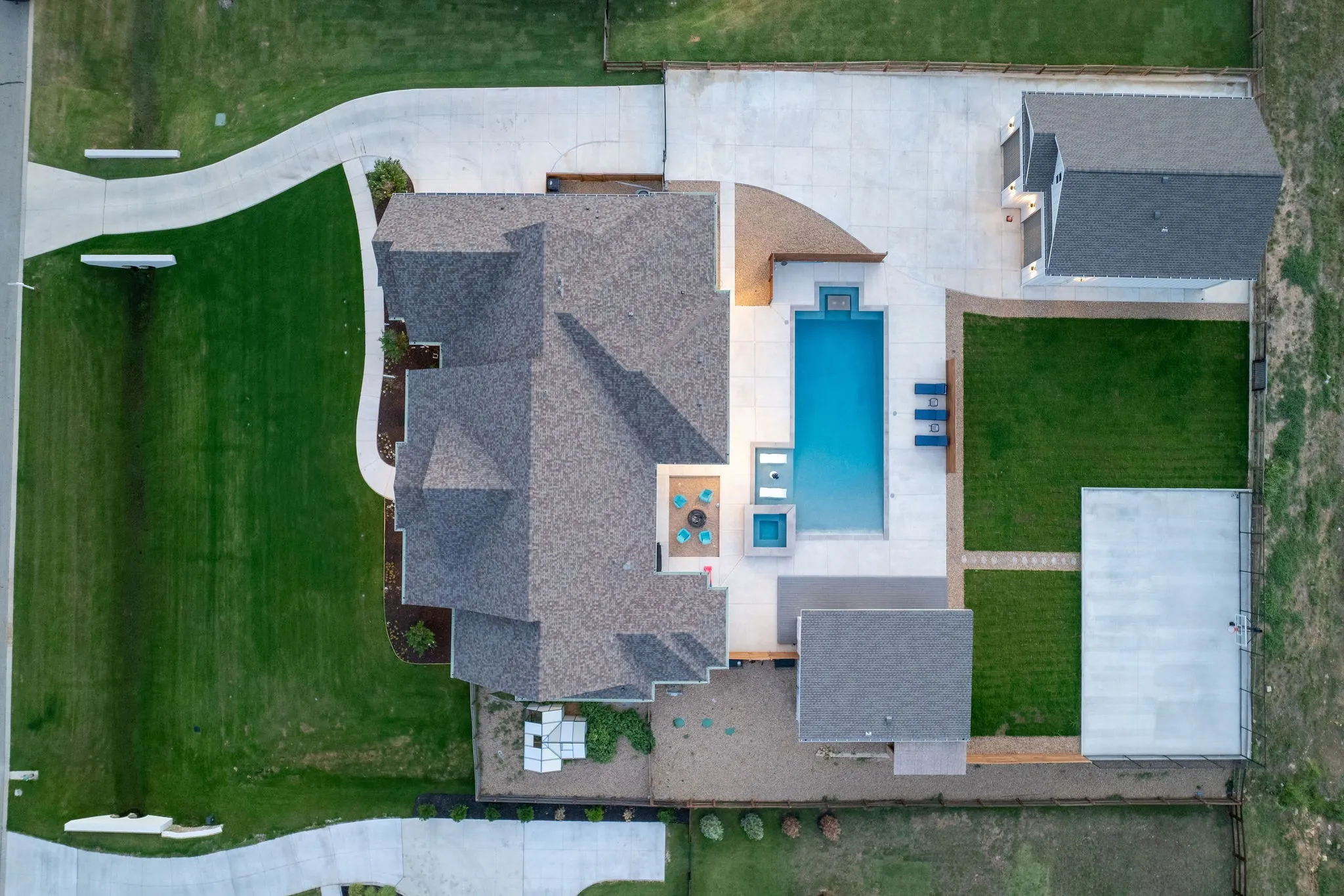 Single Family Residence For Sale in Denton County , 3308 Wellington Lane, Northlake, Texas 76247, 5 Bedroom, 6 Bathroom, 12 Garage spaces, 5,450 Sqft, built in 2023, mls#21328476, Real Estate Agent in Northlake, Homes For Sale in Denton county, Homes For Sale in Northlake, Realtor in Northlake Texas, Real Estate Brokerage Independent Realty Texas, Luminita Cordes Realtor