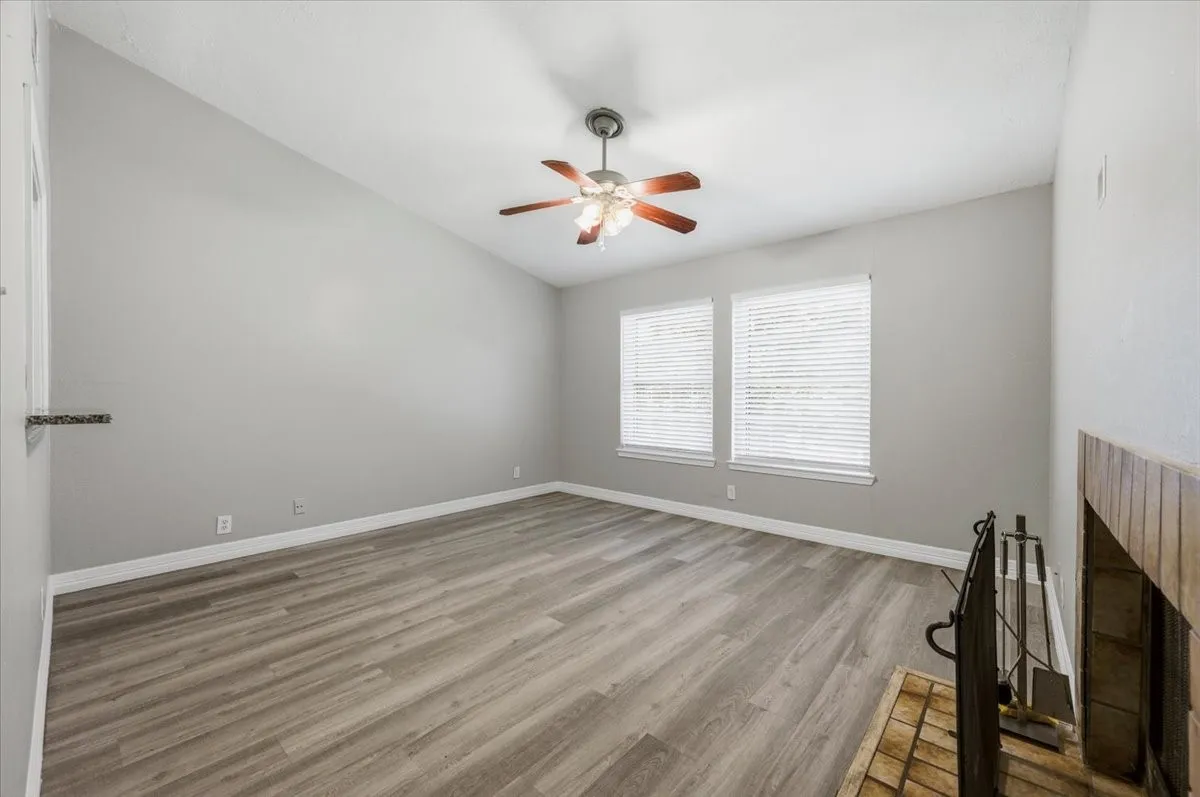 Condominium For Sale in Collin County , 4748 Old Bent Tree Lane 506, Dallas, Texas 75287, 2 Bedroom, 2 Bathroom, Garage spaces, 887 Sqft, built in 1985, mls#21323839, Real Estate Agent in Dallas, Homes For Sale in Collin county, Homes For Sale in Dallas, Realtor in Dallas Texas, Real Estate Brokerage Independent Realty Texas, Luminita Cordes Realtor