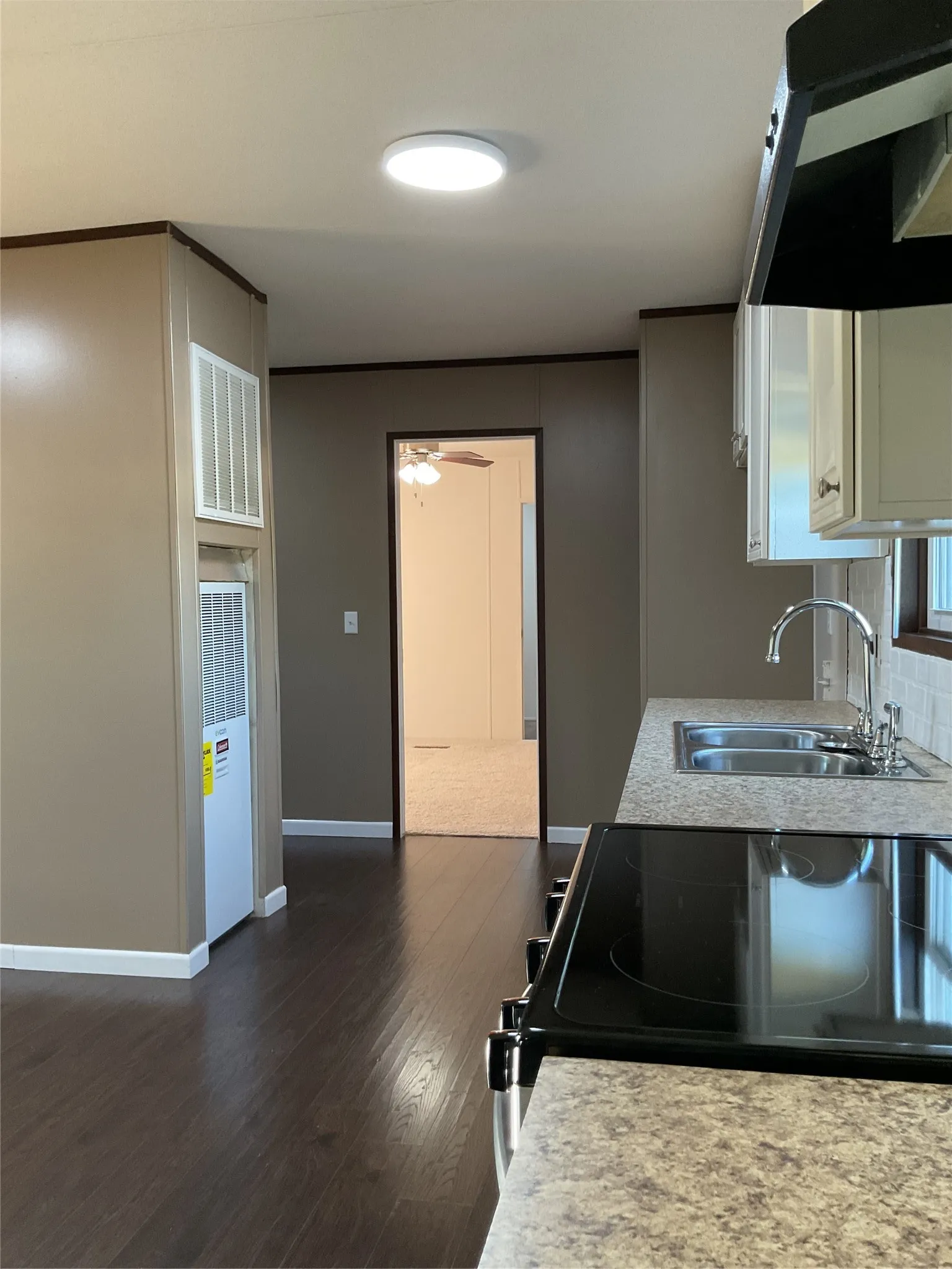 Manufactured Home For Sale in Grayson County , 118 Willow Ridge Circle, Southmayd, Texas 75092, 3 Bedroom, 2 Bathroom, Garage spaces, 1,216 Sqft, built in 2014, mls#21325787, Real Estate Agent in Southmayd, Homes For Sale in Grayson county, Homes For Sale in Southmayd, Realtor in Southmayd Texas, Real Estate Brokerage Independent Realty Texas, Luminita Cordes Realtor