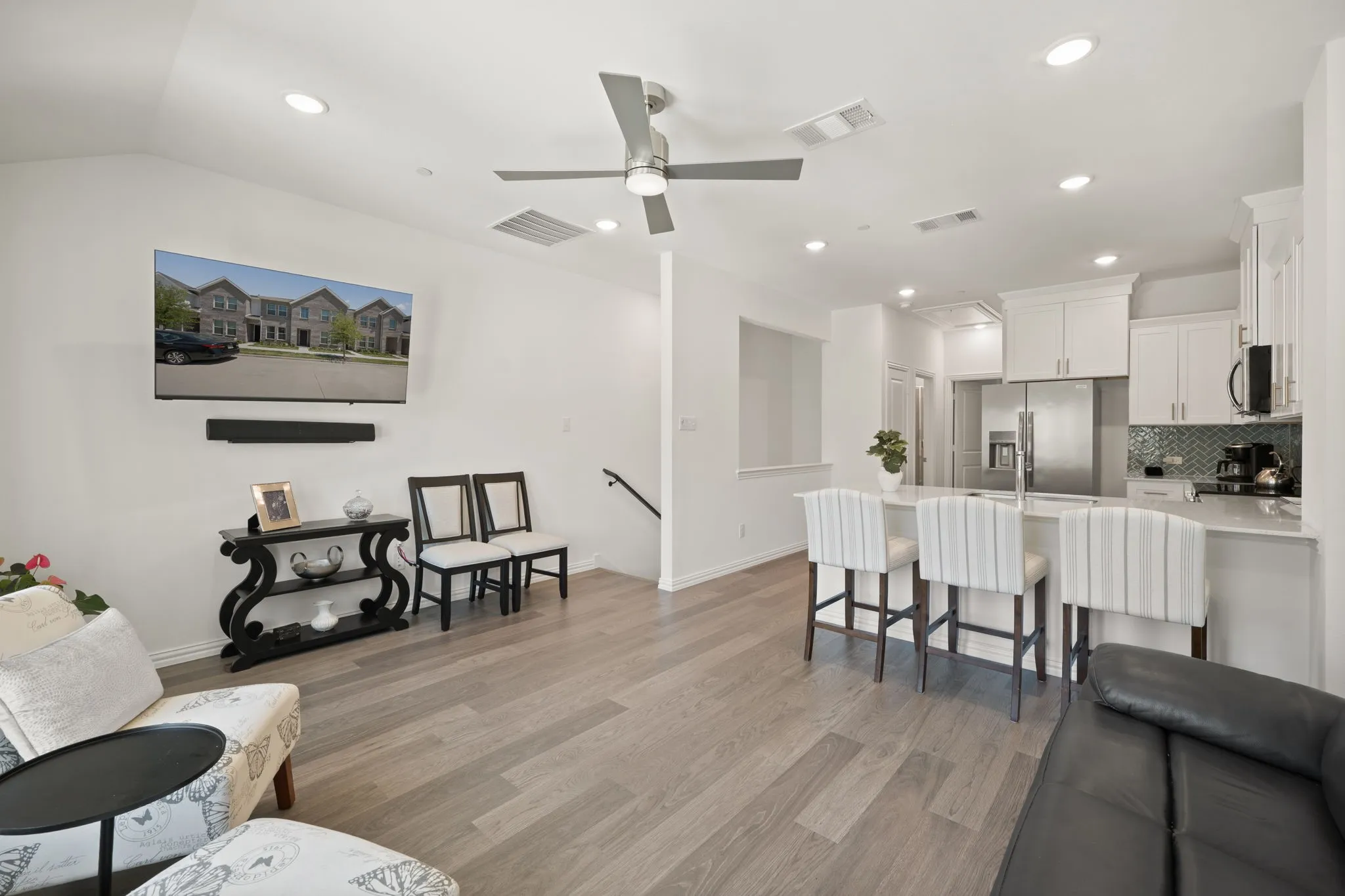 Townhouse For Rent in Tarrant County , 5243 Legacy Street, Haltom City, Texas 76117, 2 Bedroom, 2 Bathroom, 1 Garage spaces, 1,084 Sqft, built in 2024, mls#21328494, Real Estate Agent in Haltom City, Homes For Rent in Tarrant county, Homes For Rent in Haltom City, Realtor in Haltom City Texas, Real Estate Brokerage Independent Realty Texas, Luminita Cordes Realtor