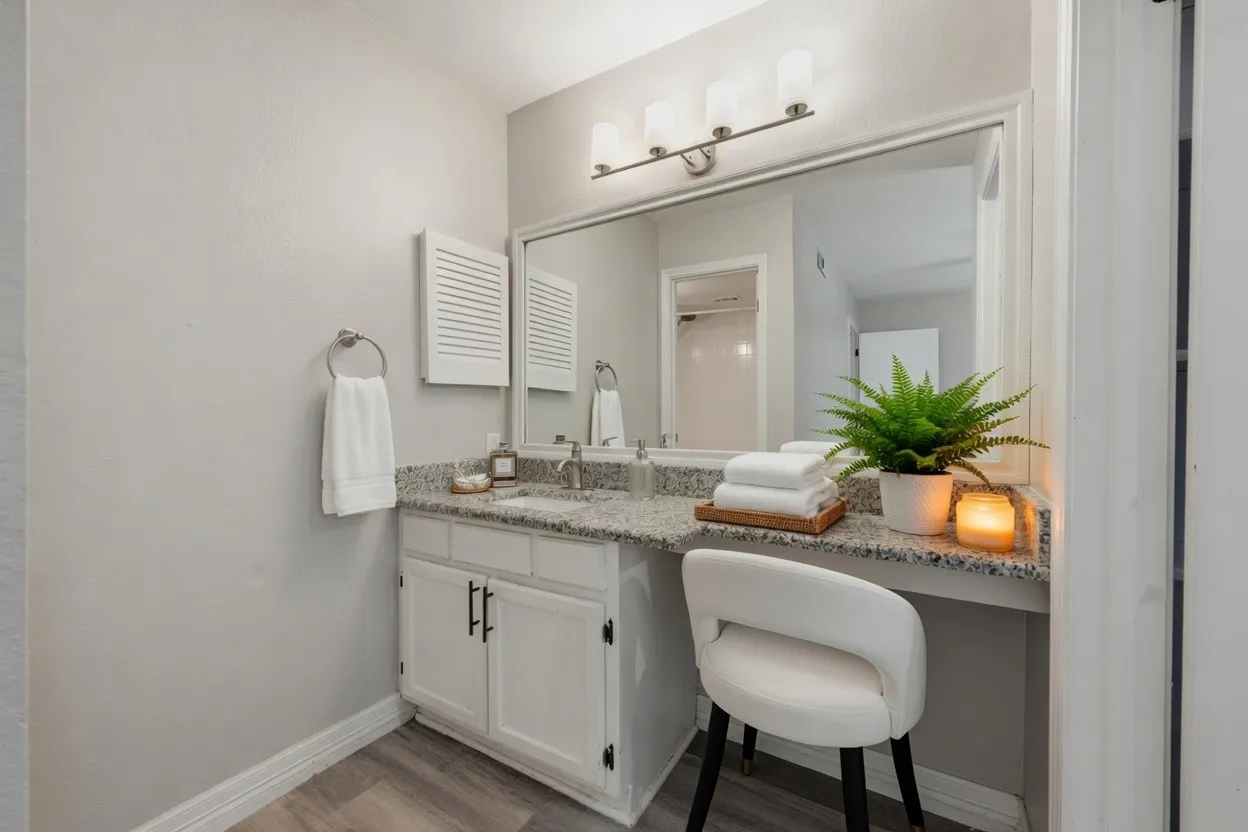 virtually stage Primary Bath