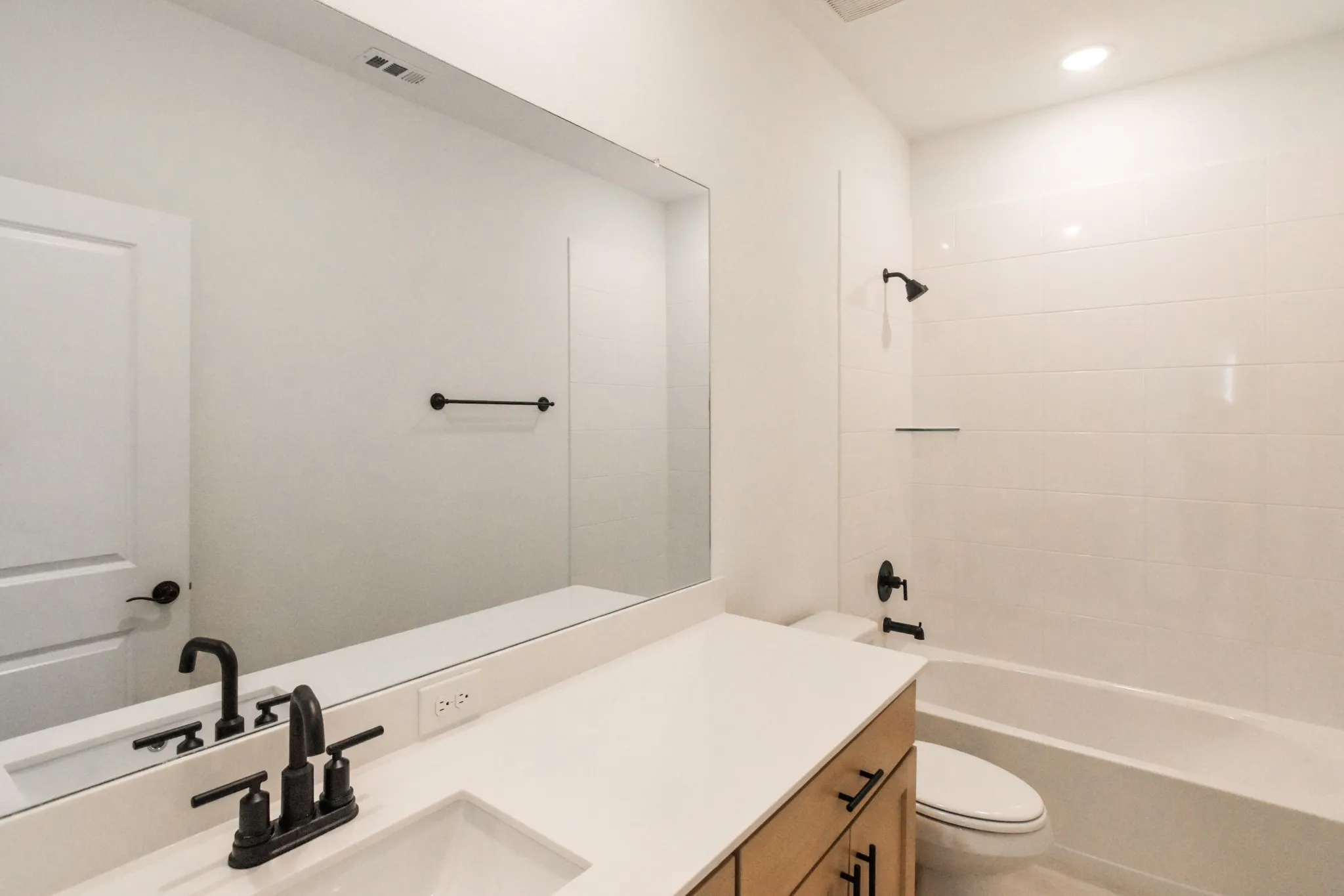 Single Family Residence For Rent in Collin County , 14541 Durant Lane, Frisco, Texas 75033, 4 Bedroom, 3 Bathroom, 2 Garage spaces, 2,493 Sqft, built in 2026, mls#21311471, Real Estate Agent in Frisco, Homes For Rent in Collin county, Homes For Rent in Frisco, Realtor in Frisco Texas, Real Estate Brokerage Independent Realty Texas, Luminita Cordes Realtor
