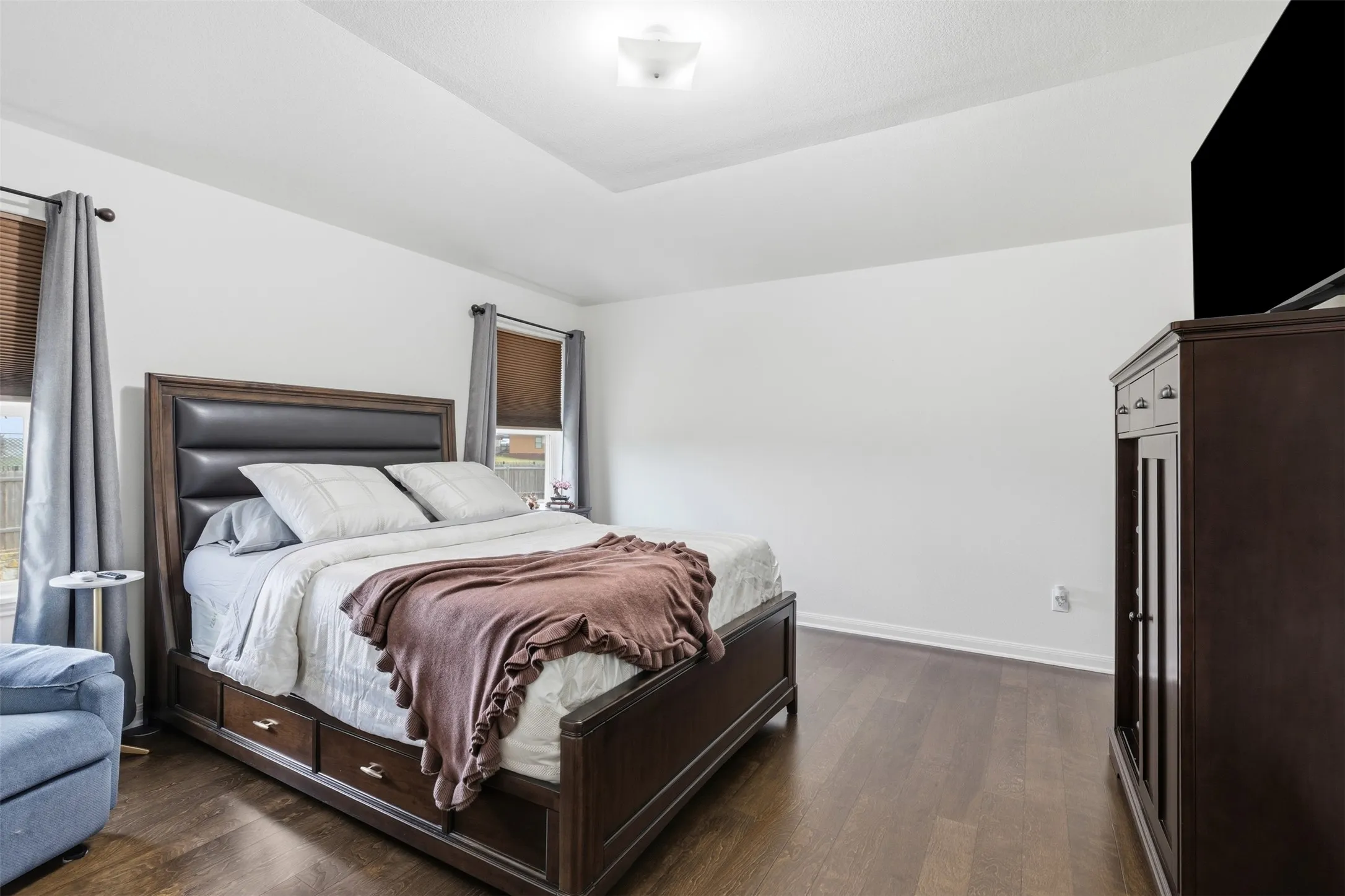 Single Family Residence For Sale in Dallas County , 14229 Bridgeview Lane, Dallas, Texas 75253, 3 Bedroom, 3 Bathroom, 2 Garage spaces, 1,946 Sqft, built in 2017, mls#21328502, Real Estate Agent in Dallas, Homes For Sale in Dallas county, Homes For Sale in Dallas, Realtor in Dallas Texas, Real Estate Brokerage Independent Realty Texas, Luminita Cordes Realtor