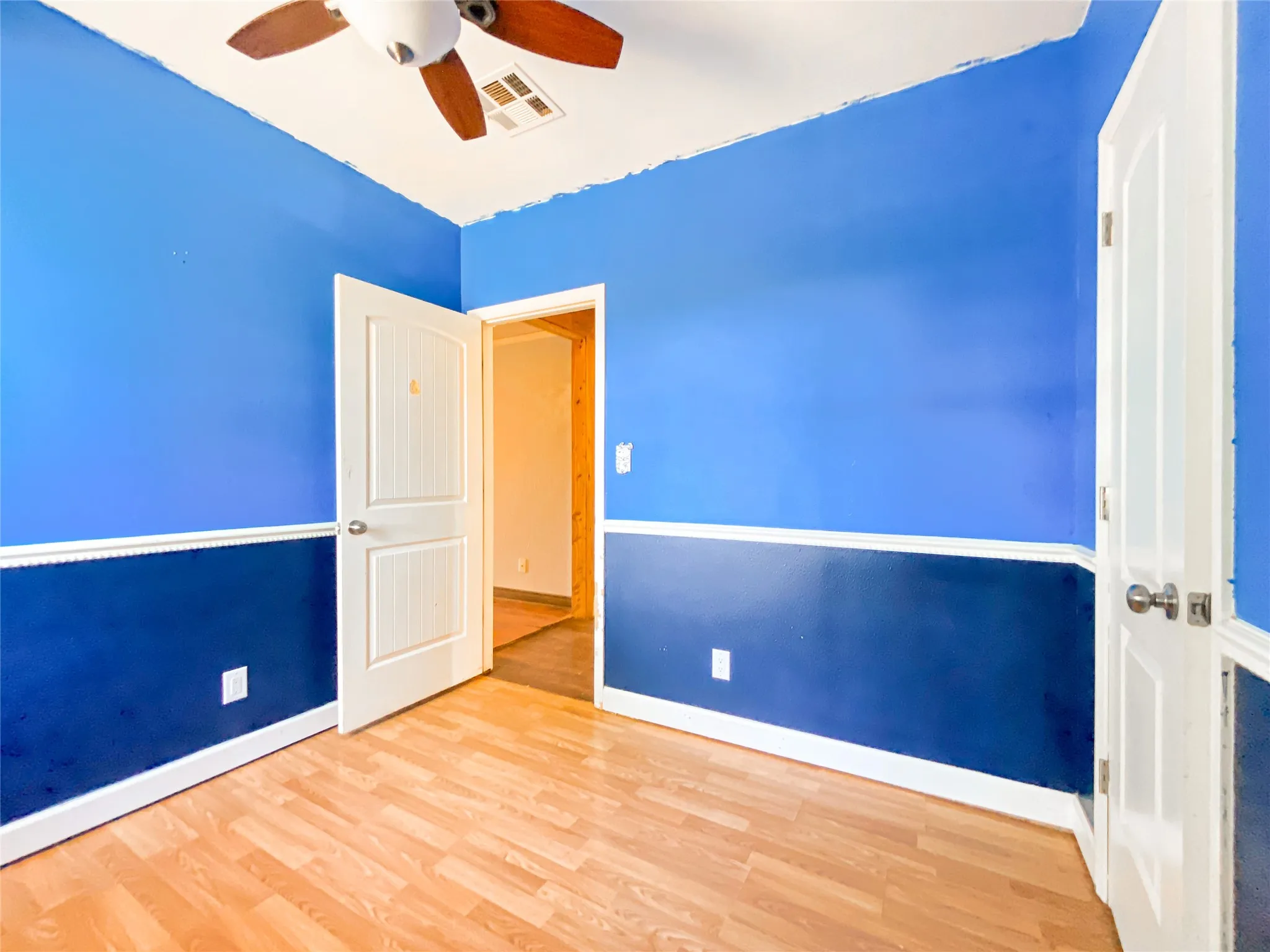 Single Family Residence For Sale in Taylor County , 1195 County Road 415, Merkel, Texas 79536, 3 Bedroom, 2 Bathroom, Garage spaces, 1,816 Sqft, built in 1960, mls#21325798, Real Estate Agent in Merkel, Homes For Sale in Taylor county, Homes For Sale in Merkel, Realtor in Merkel Texas, Real Estate Brokerage Independent Realty Texas, Luminita Cordes Realtor