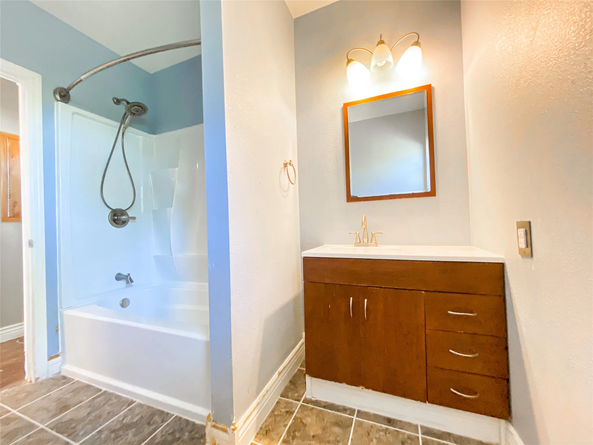 Single Family Residence For Sale in Taylor County , 1195 County Road 415, Merkel, Texas 79536, 3 Bedroom, 2 Bathroom, Garage spaces, 1,816 Sqft, built in 1960, mls#21325798, Real Estate Agent in Merkel, Homes For Sale in Taylor county, Homes For Sale in Merkel, Realtor in Merkel Texas, Real Estate Brokerage Independent Realty Texas, Luminita Cordes Realtor