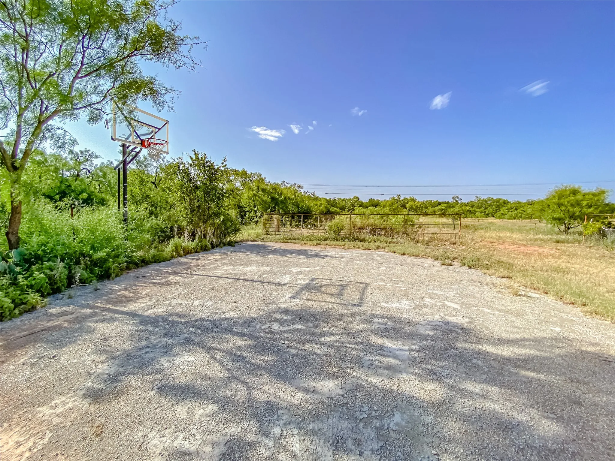 Single Family Residence For Sale in Taylor County , 1195 County Road 415, Merkel, Texas 79536, 3 Bedroom, 2 Bathroom, Garage spaces, 1,816 Sqft, built in 1960, mls#21325798, Real Estate Agent in Merkel, Homes For Sale in Taylor county, Homes For Sale in Merkel, Realtor in Merkel Texas, Real Estate Brokerage Independent Realty Texas, Luminita Cordes Realtor
