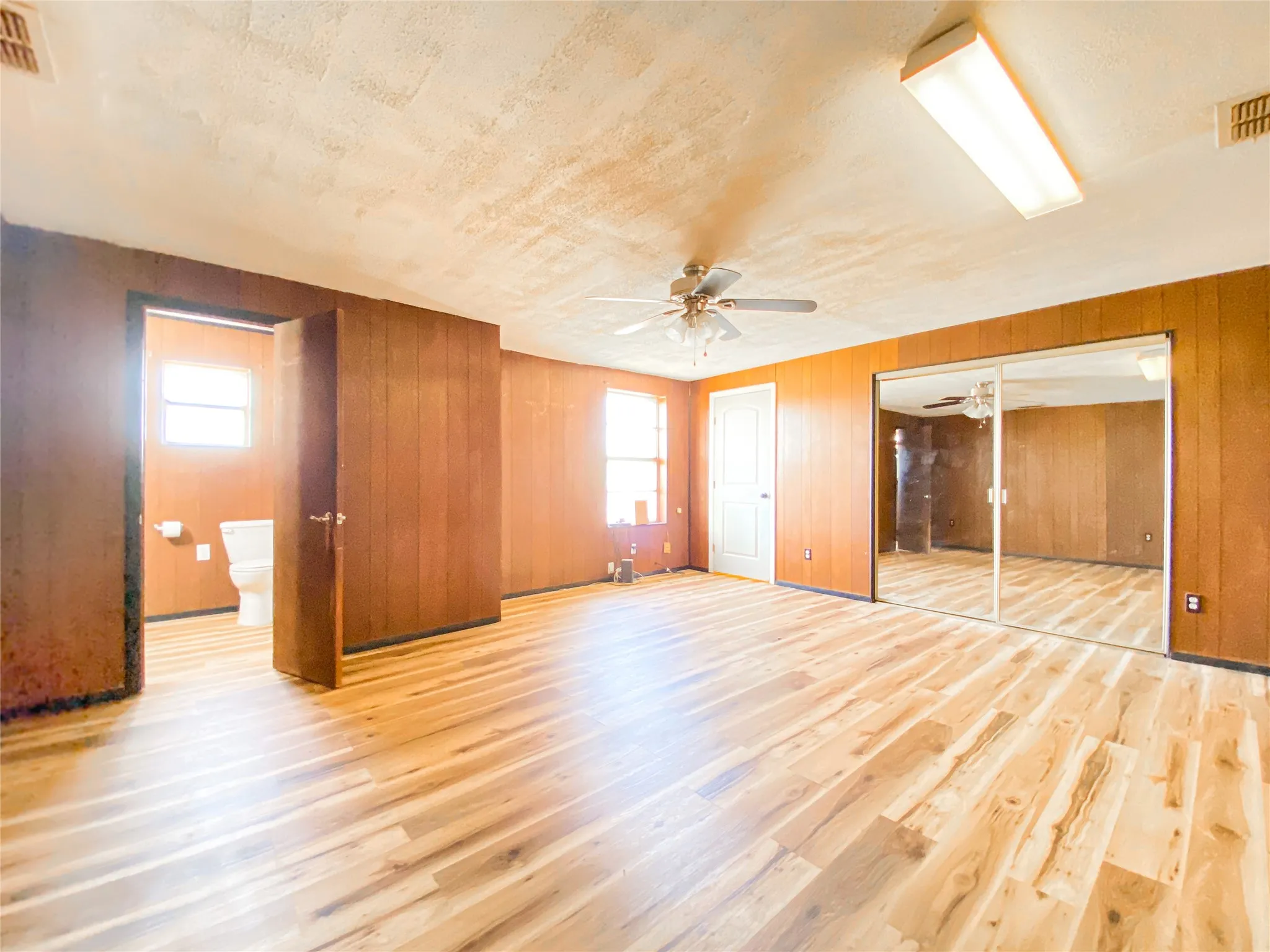 Single Family Residence For Sale in Taylor County , 1195 County Road 415, Merkel, Texas 79536, 3 Bedroom, 2 Bathroom, Garage spaces, 1,816 Sqft, built in 1960, mls#21325798, Real Estate Agent in Merkel, Homes For Sale in Taylor county, Homes For Sale in Merkel, Realtor in Merkel Texas, Real Estate Brokerage Independent Realty Texas, Luminita Cordes Realtor