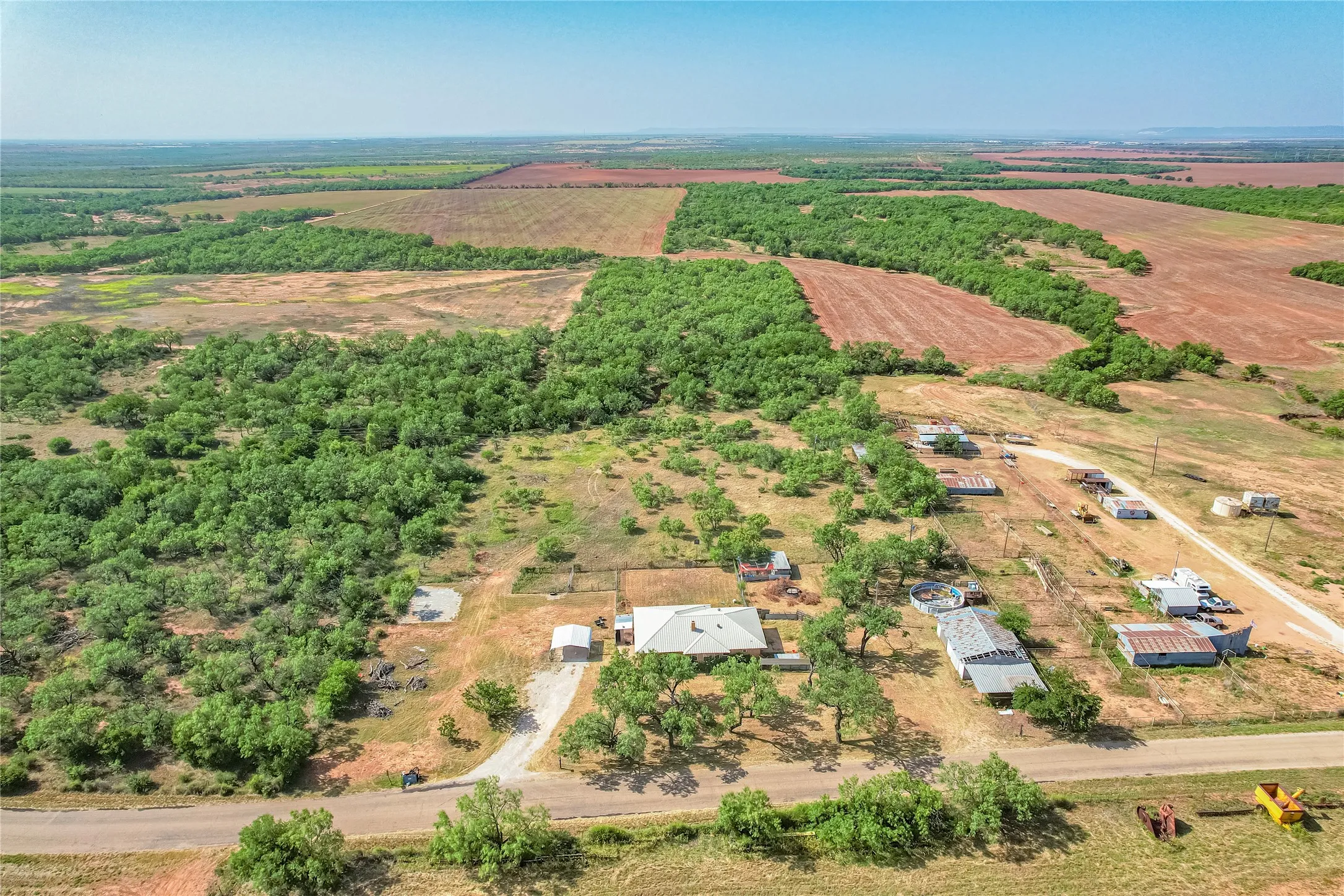 Single Family Residence For Sale in Taylor County , 1195 County Road 415, Merkel, Texas 79536, 3 Bedroom, 2 Bathroom, Garage spaces, 1,816 Sqft, built in 1960, mls#21325798, Real Estate Agent in Merkel, Homes For Sale in Taylor county, Homes For Sale in Merkel, Realtor in Merkel Texas, Real Estate Brokerage Independent Realty Texas, Luminita Cordes Realtor