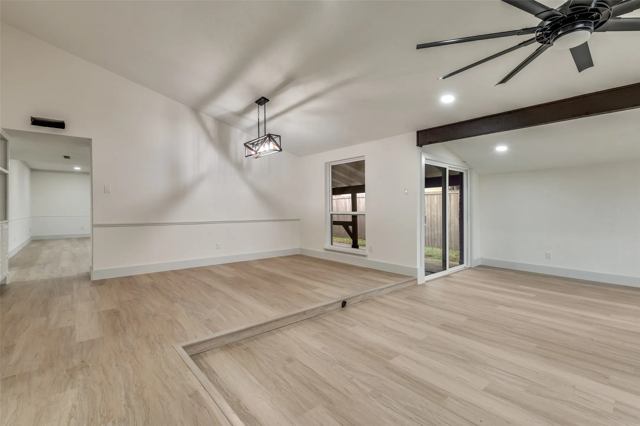 Single Family Residence For Sale in Dallas County , 8517 Van Pelt Drive, Dallas, Texas 75228, 3 Bedroom, 2 Bathroom, 2 Garage spaces, 1,960 Sqft, built in 1976, mls#21316130, Real Estate Agent in Dallas, Homes For Sale in Dallas county, Homes For Sale in Dallas, Realtor in Dallas Texas, Real Estate Brokerage Independent Realty Texas, Luminita Cordes Realtor