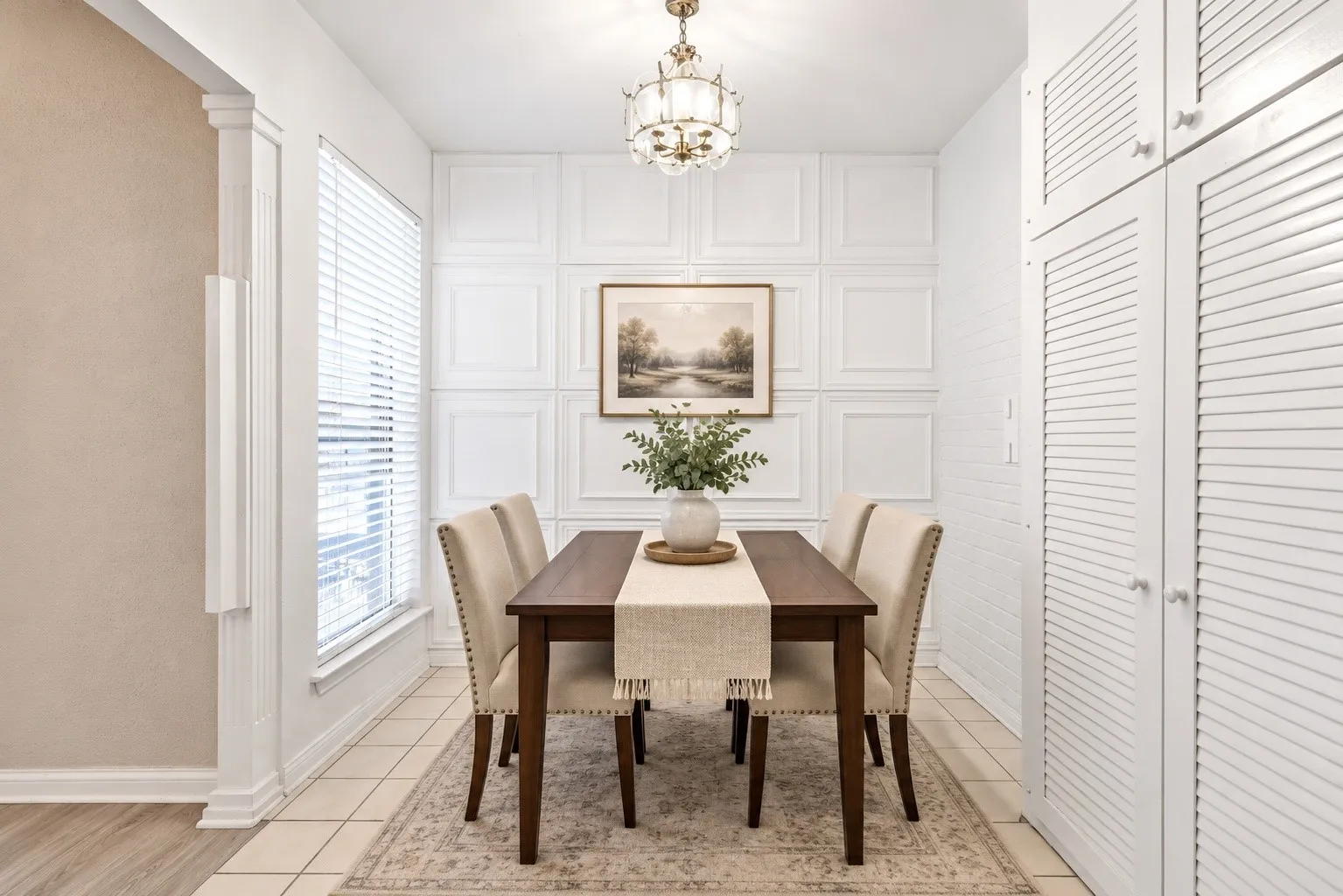 Condominium For Sale in Dallas County , 15918 Club Crest Drive 2111, Dallas, Texas 75248, 1 Bedroom, 1 Bathroom, Garage spaces, 622 Sqft, built in 1968, mls#21324644, Real Estate Agent in Dallas, Homes For Sale in Dallas county, Homes For Sale in Dallas, Realtor in Dallas Texas, Real Estate Brokerage Independent Realty Texas, Luminita Cordes Realtor