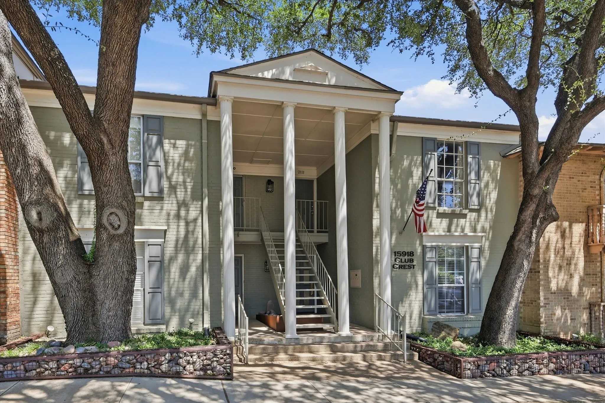 Condominium For Sale in Dallas County , 15918 Club Crest Drive 2111, Dallas, Texas 75248, 1 Bedroom, 1 Bathroom, Garage spaces, 622 Sqft, built in 1968, mls#21324644, Real Estate Agent in Dallas, Homes For Sale in Dallas county, Homes For Sale in Dallas, Realtor in Dallas Texas, Real Estate Brokerage Independent Realty Texas, Luminita Cordes Realtor