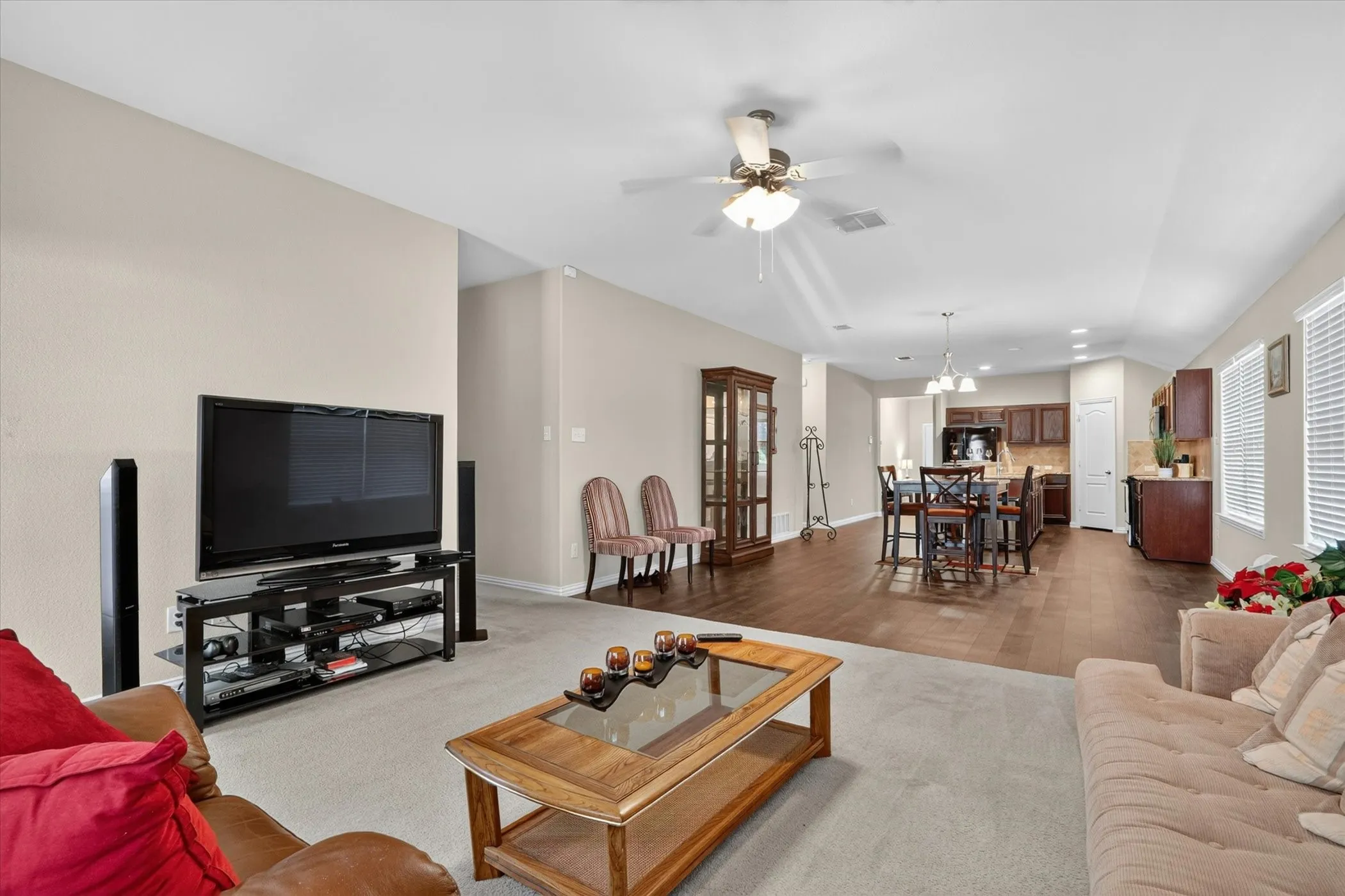 Single Family Residence For Sale in Tarrant County , 5104 Chatfield Place, Arlington, Texas 76017, 4 Bedroom, 2 Bathroom, 2 Garage spaces, 2,025 Sqft, built in 2015, mls#21321731, Real Estate Agent in Arlington, Homes For Sale in Tarrant county, Homes For Sale in Arlington, Realtor in Arlington Texas, Real Estate Brokerage Independent Realty Texas, Luminita Cordes Realtor